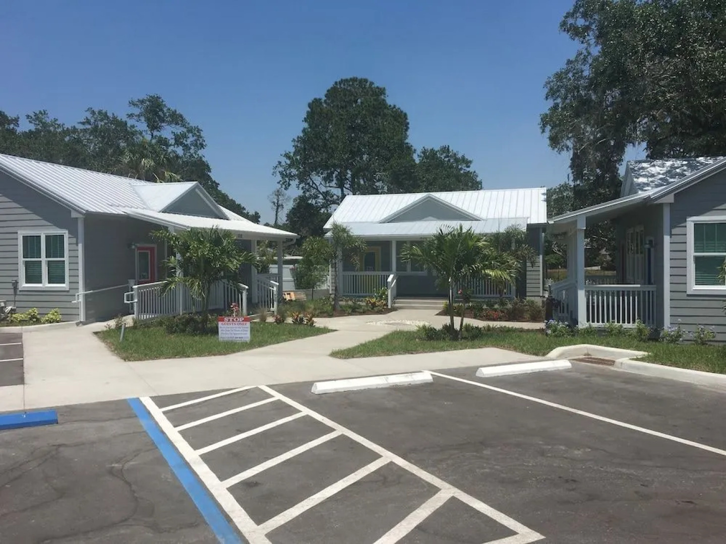 Beyond The Wall Bed and Breakfast