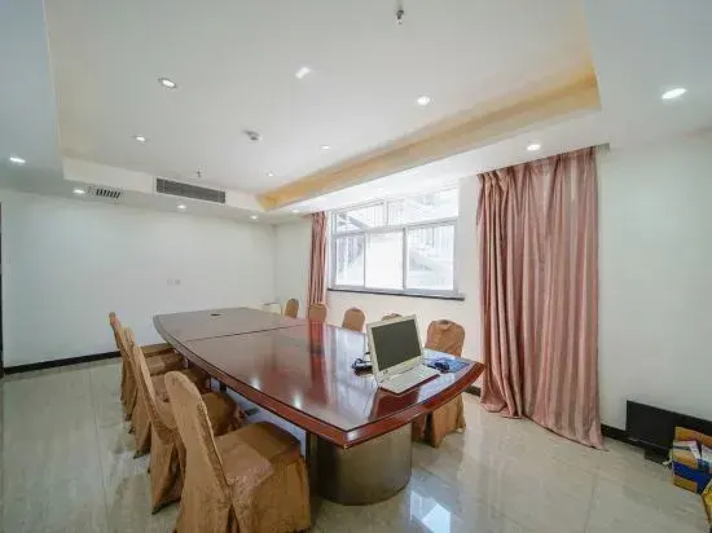 Homeinn Ripple Yun Hotel (Yan'an Baota Mountain Erdao Street)