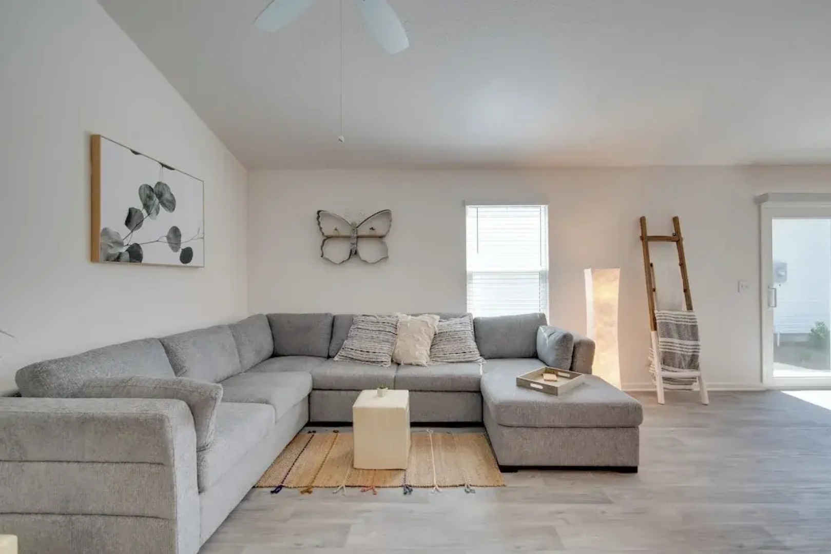 Home in The Villages Near Town Centers!