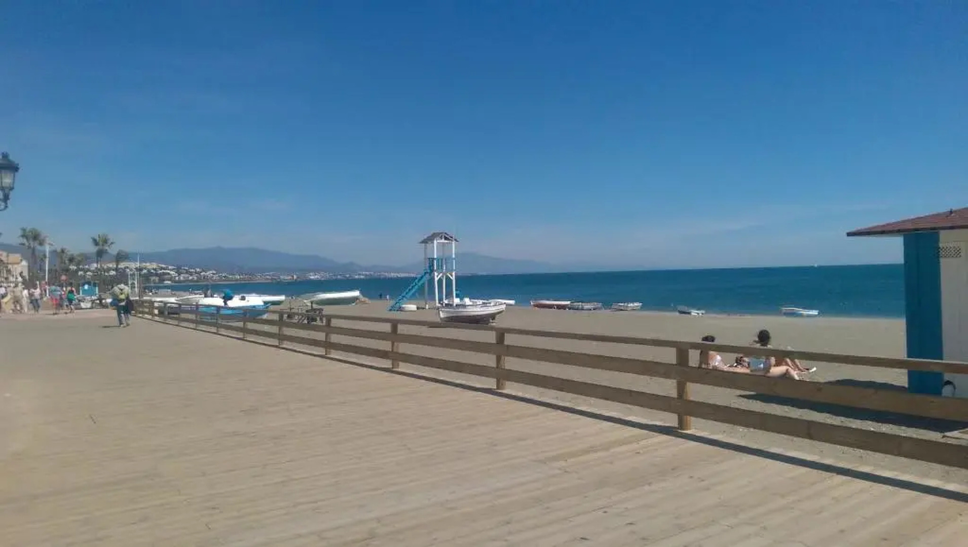 Marina De La Duquesa Apartment