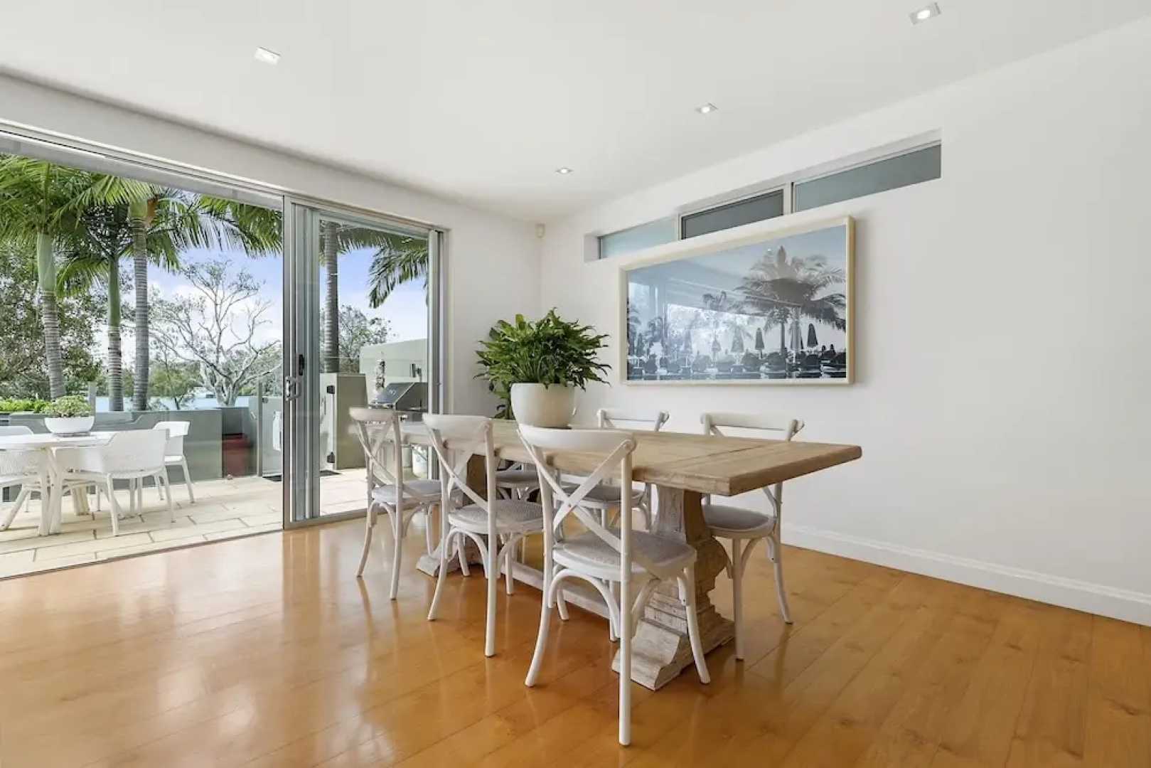 North Facing River Front Stunning Apartment - Unit 2, 9 Hilton Esplanade
