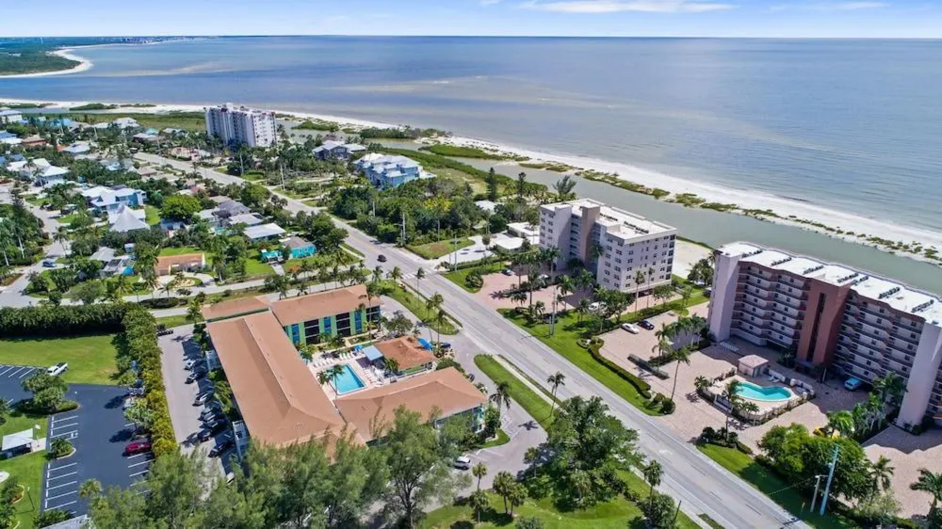 Tropical Sands Resort