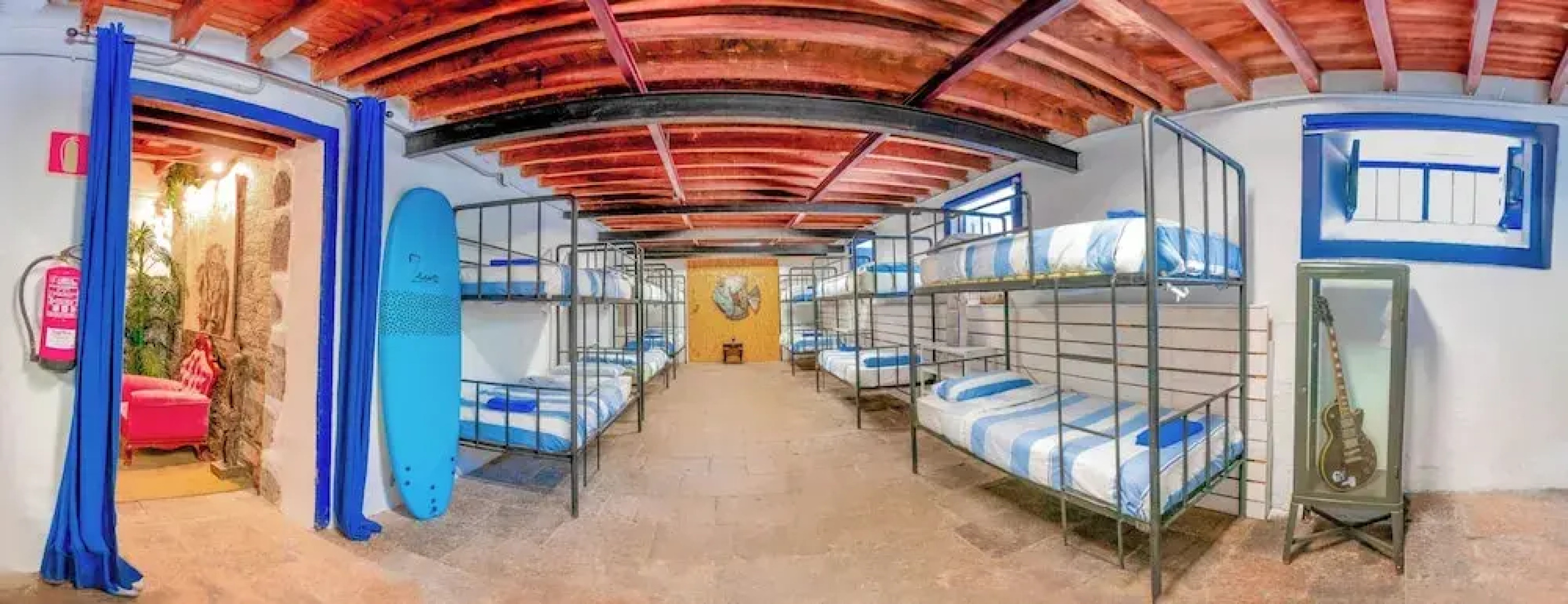 Atlantis Surf Hostel