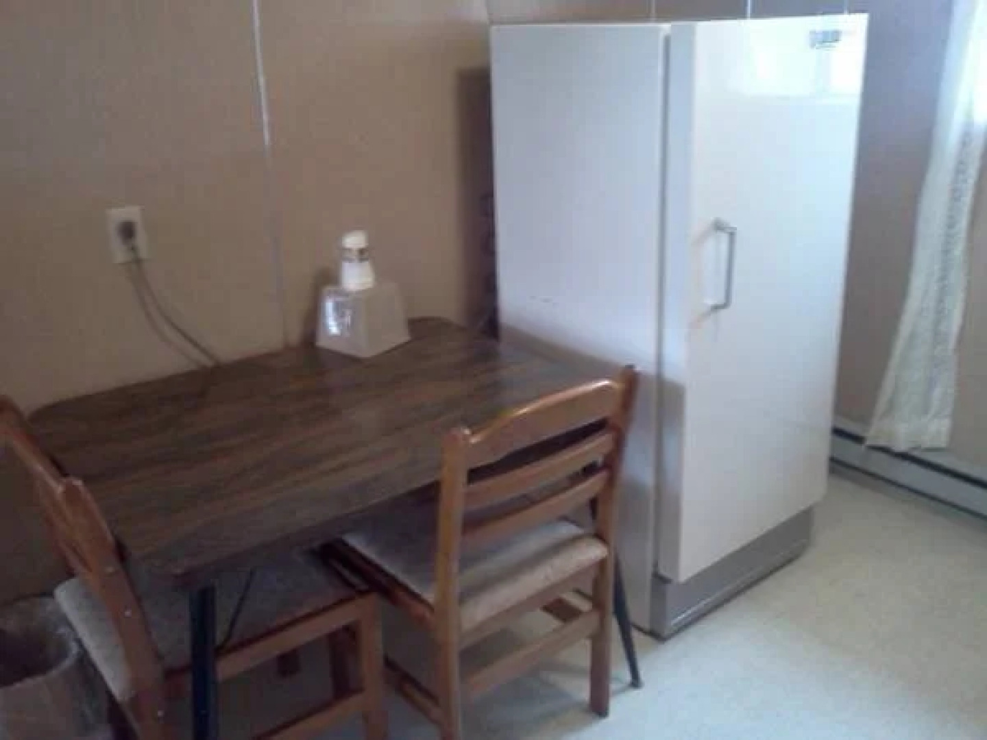 Budget Host Parkway Motel