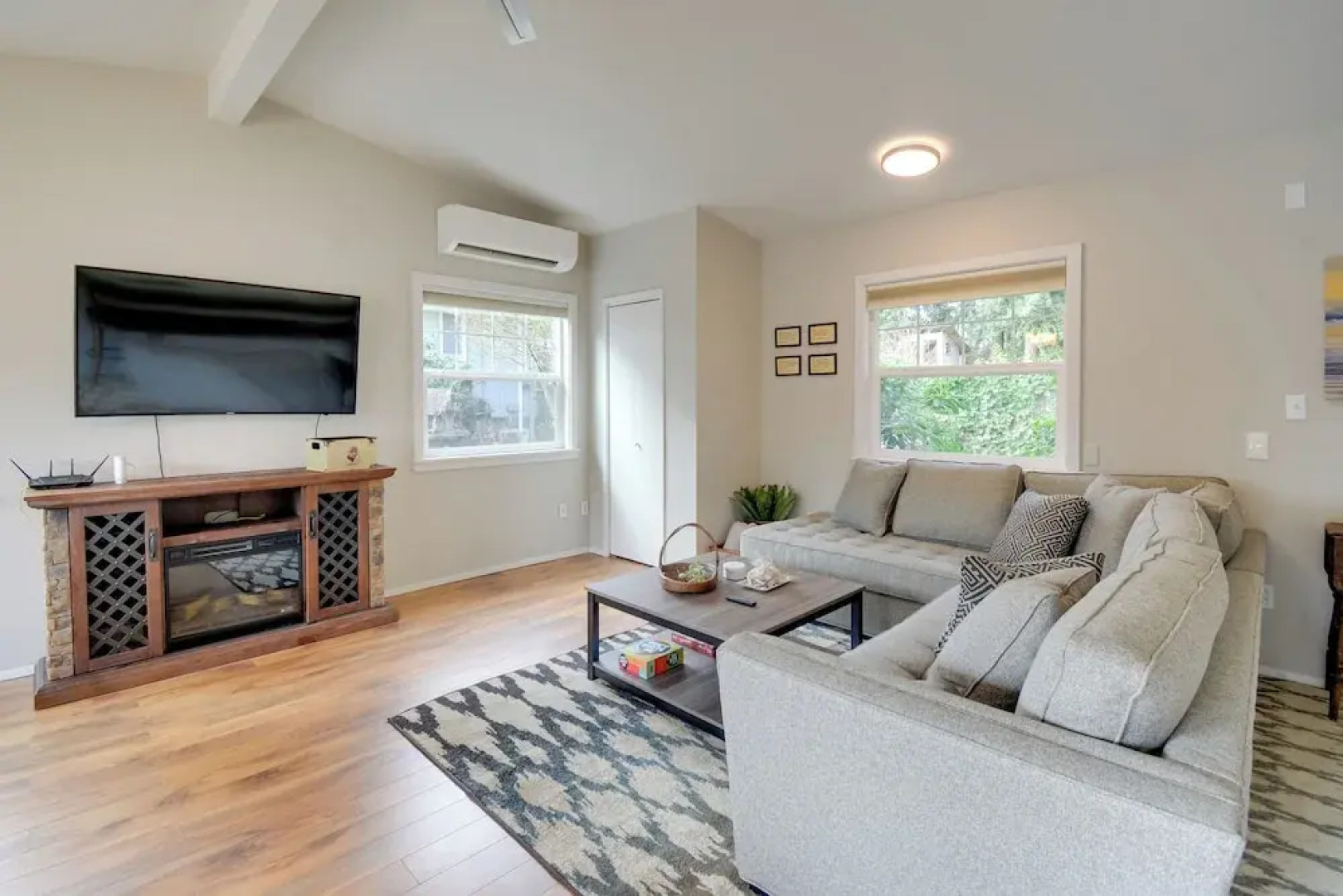 Port Angeles Abode w/ Yard & Guest House!