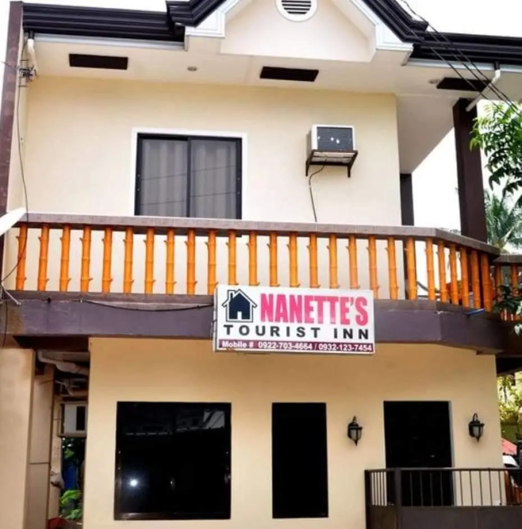 Nanette's Tourist Inn