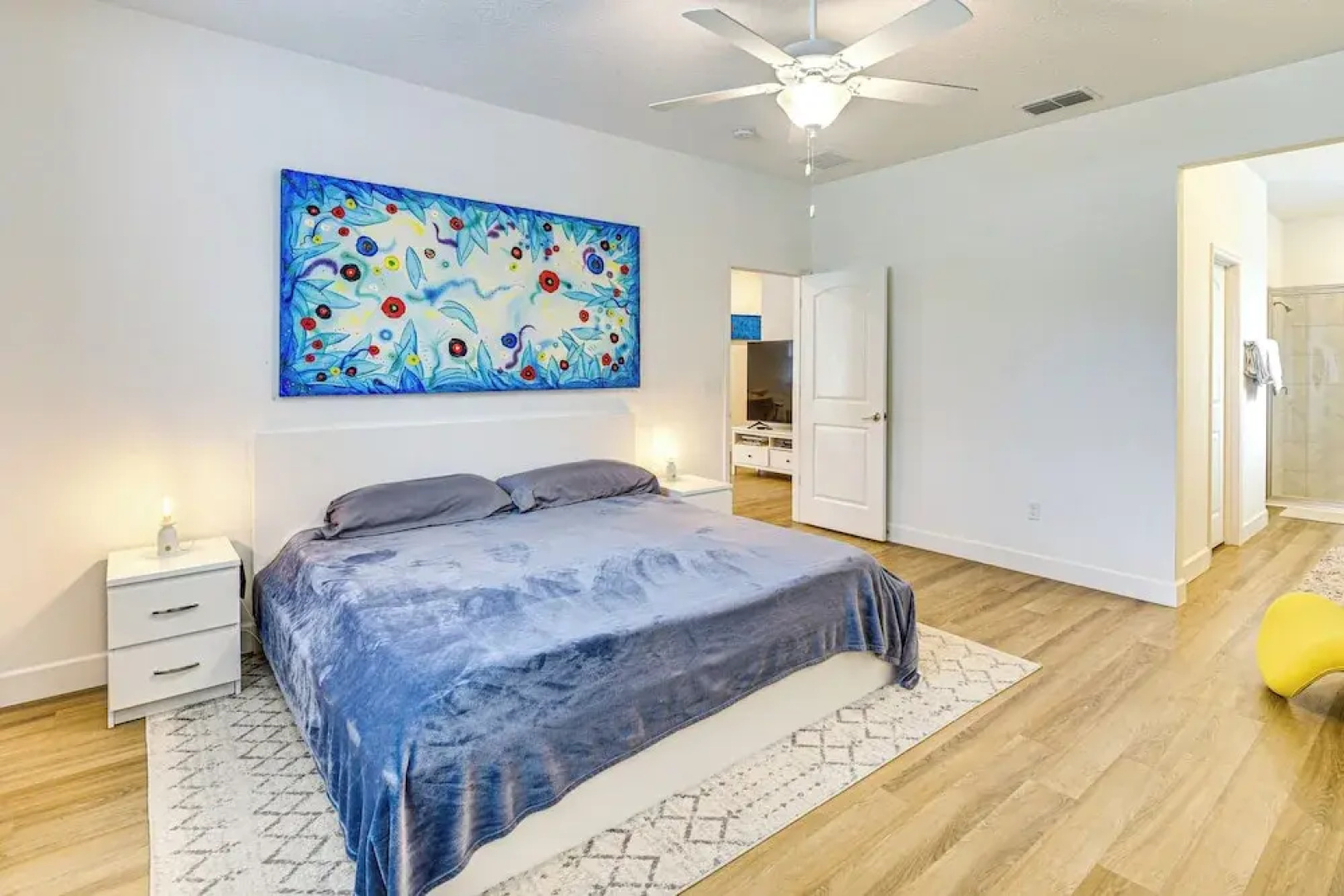 7 Mi to Flagler Beach: Breezy Stay w/ Pool Access!