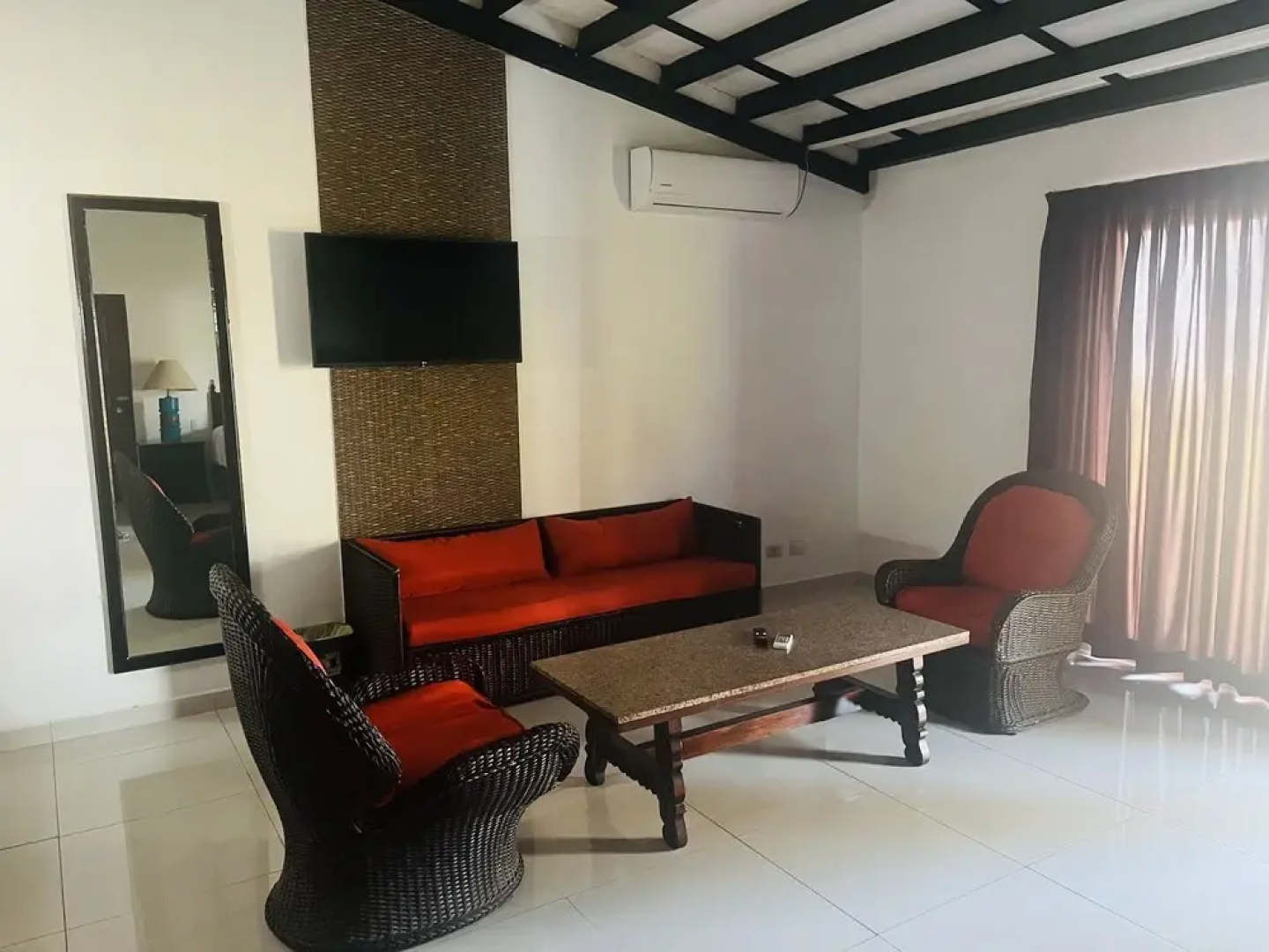 Hotel Tesoro Beach