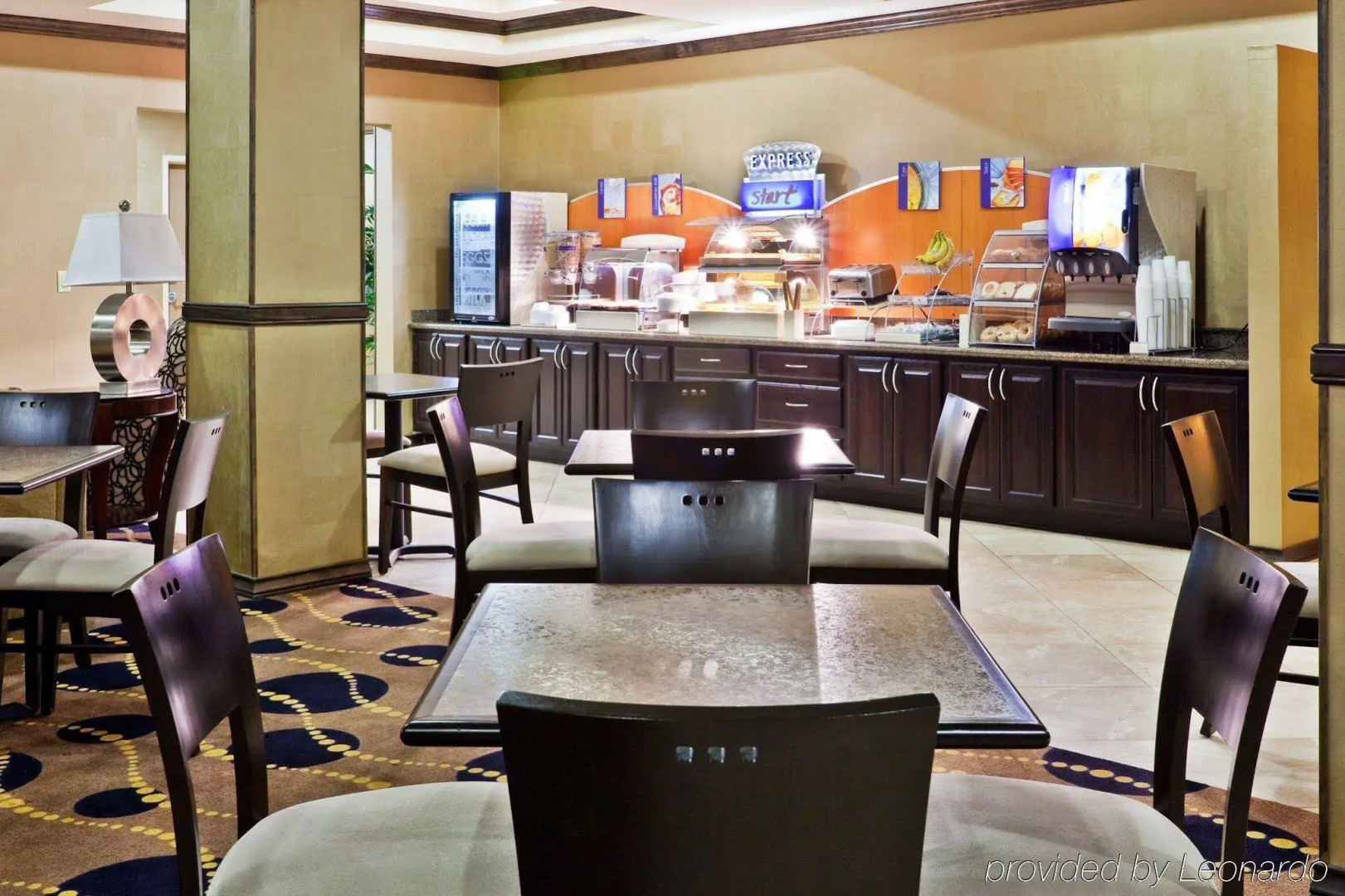 Holiday Inn Express Hotel & Suites Clovis
