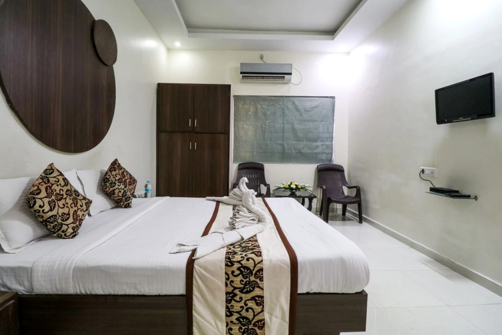 Whistling Meadows Lawns & Resort