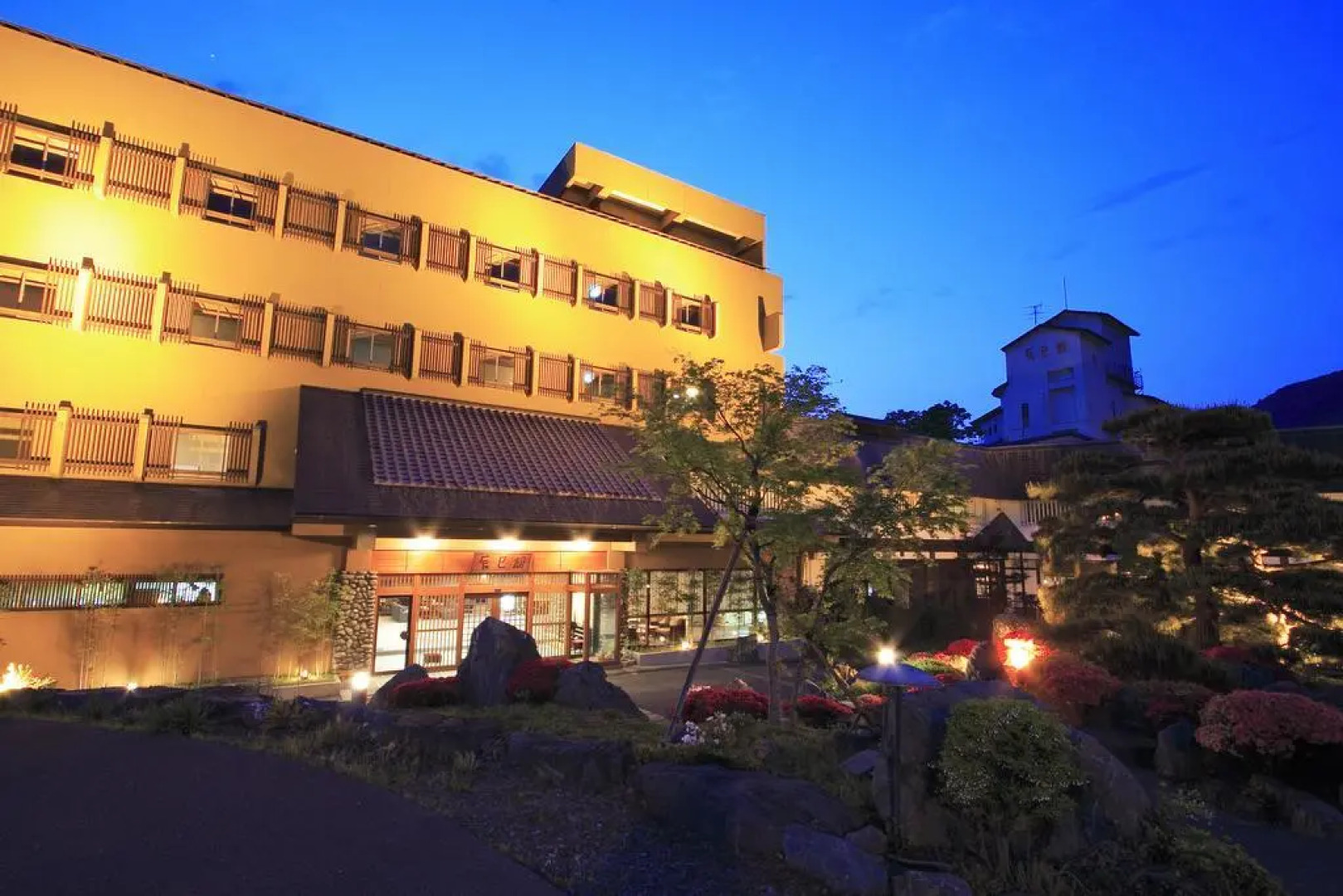 Kamimokuonsen Tatsumikan