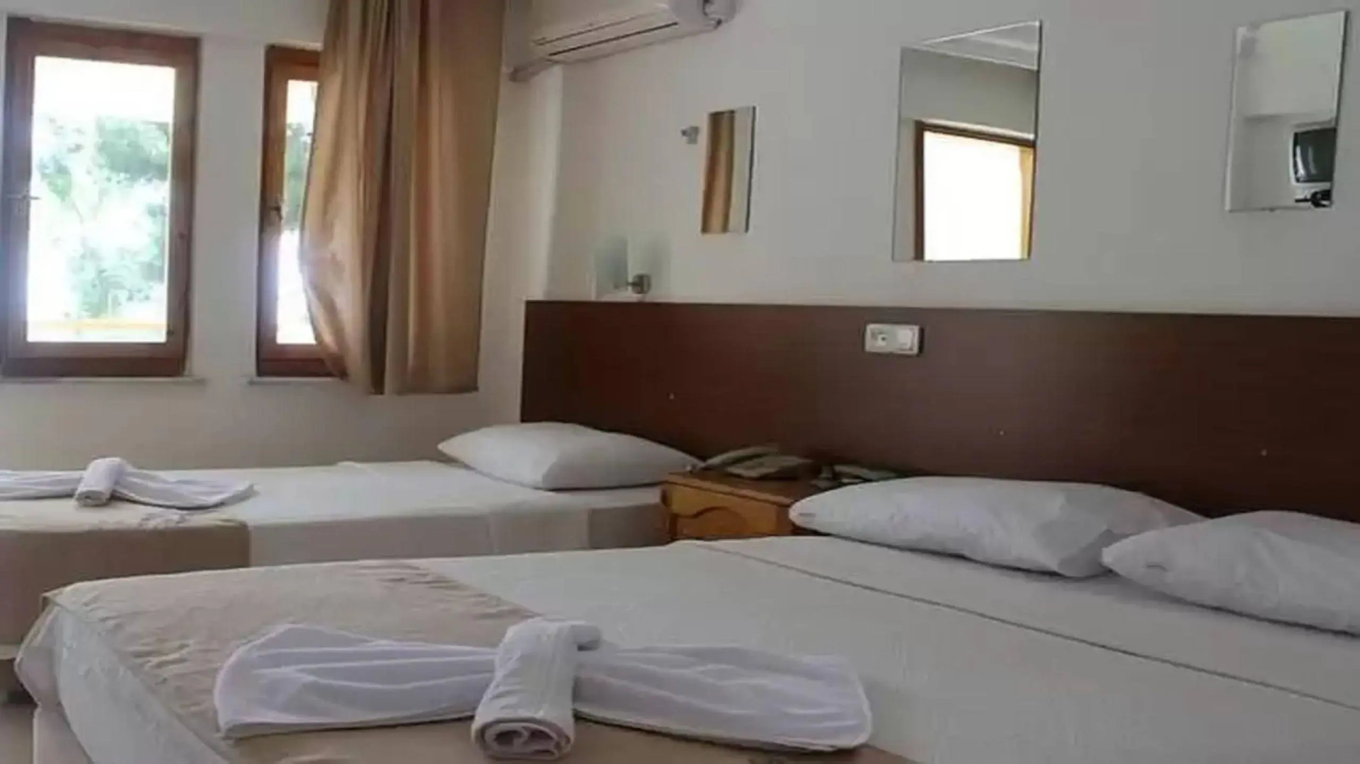 Tuana Hotel