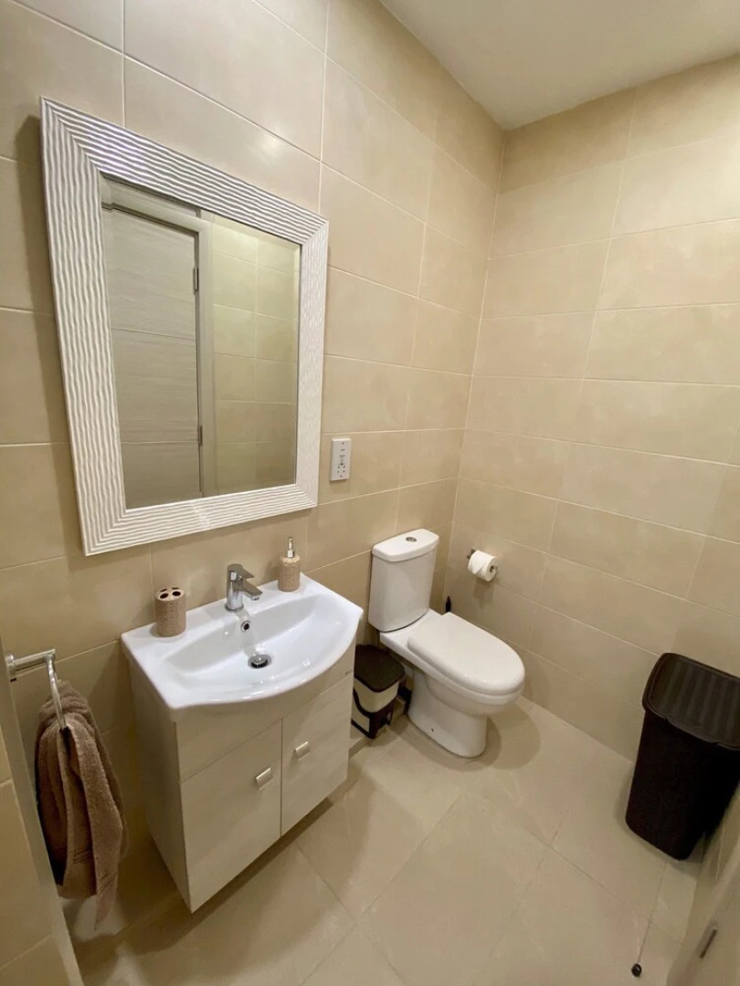 Centric and Modern Penthouse Close to Amenities