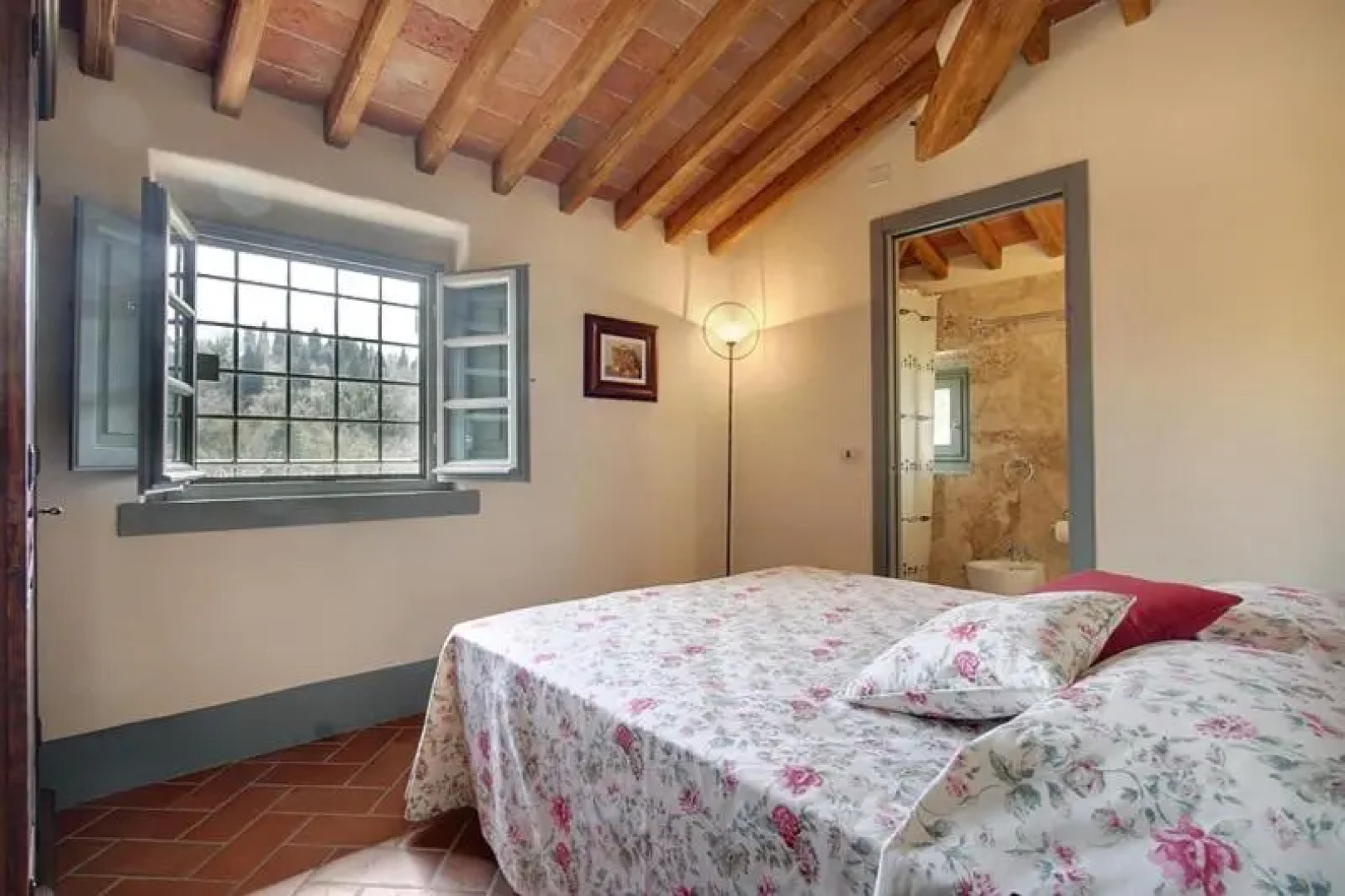 Casaglia 2 · Apartment With Shared Pool