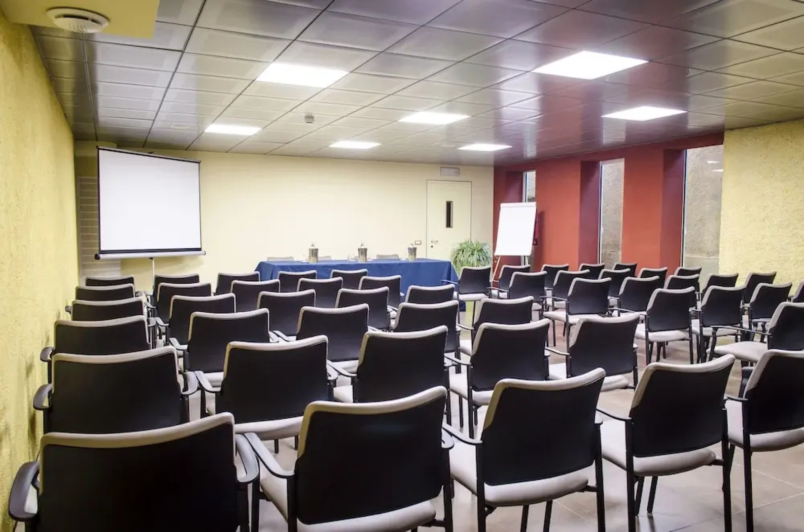 Elliot Osteria e Dormire in collina