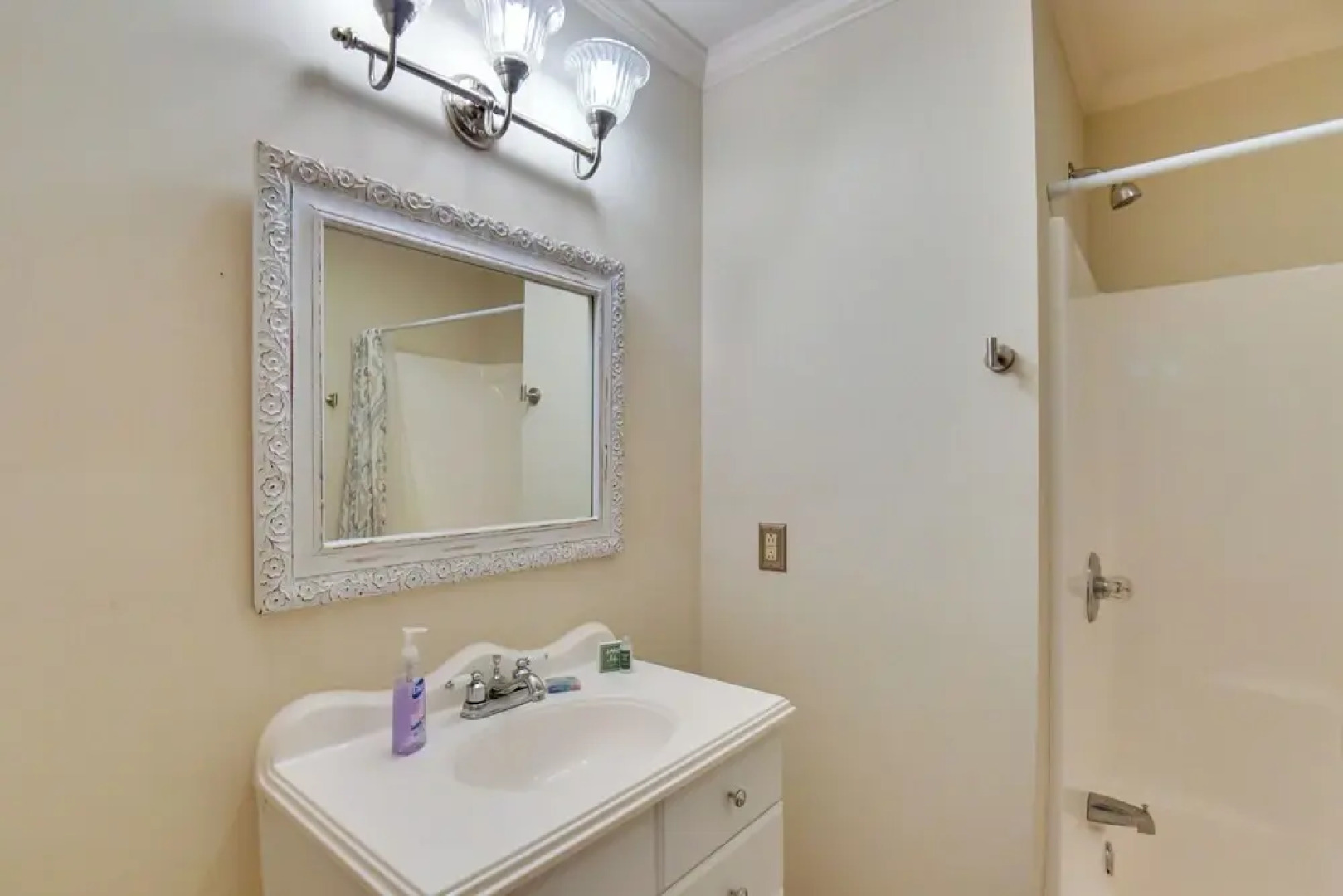 Buckhead Home w/ On-site Lake Oconee Access!