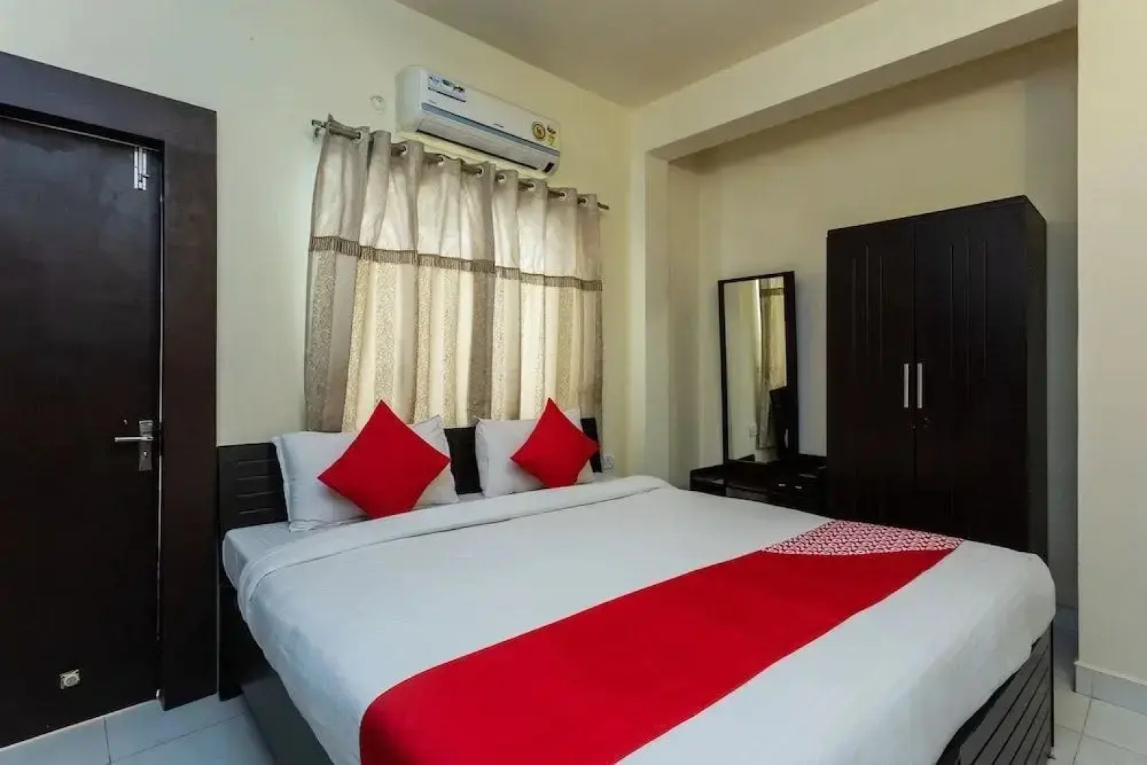 Swistar Serviced Apartments