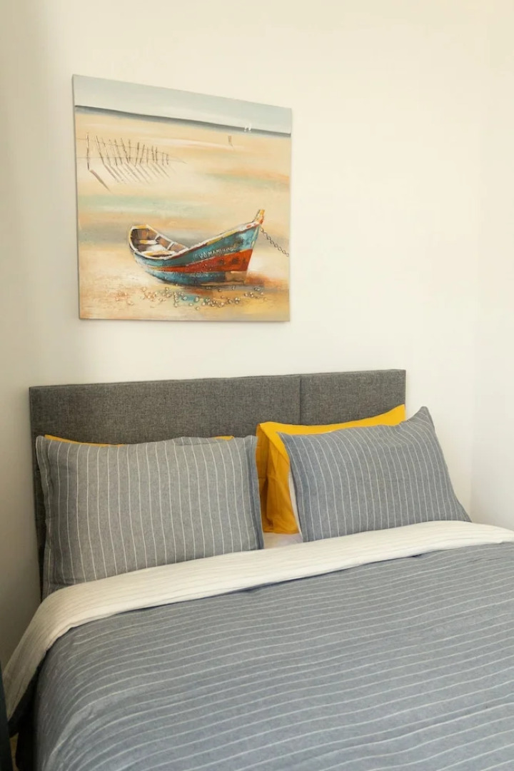 Elegant Two-bedroom Apartment in Upscale Surroundings