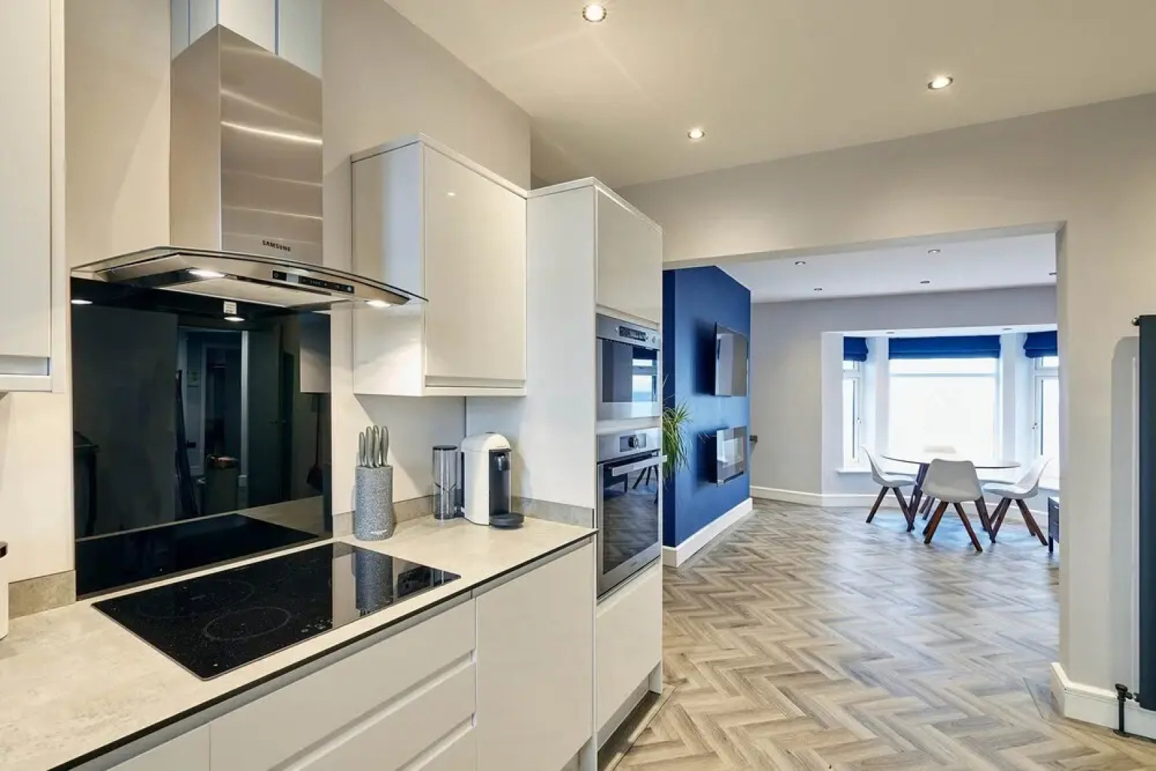 Bellevue Apartment 2