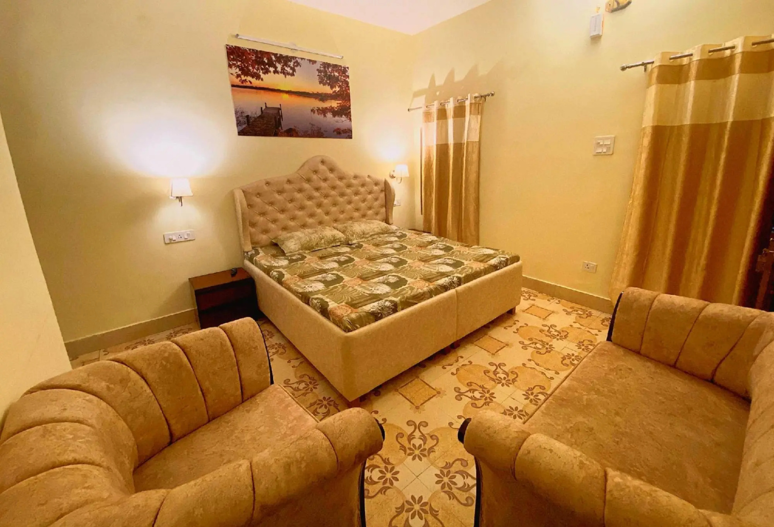 Ekant Guest House