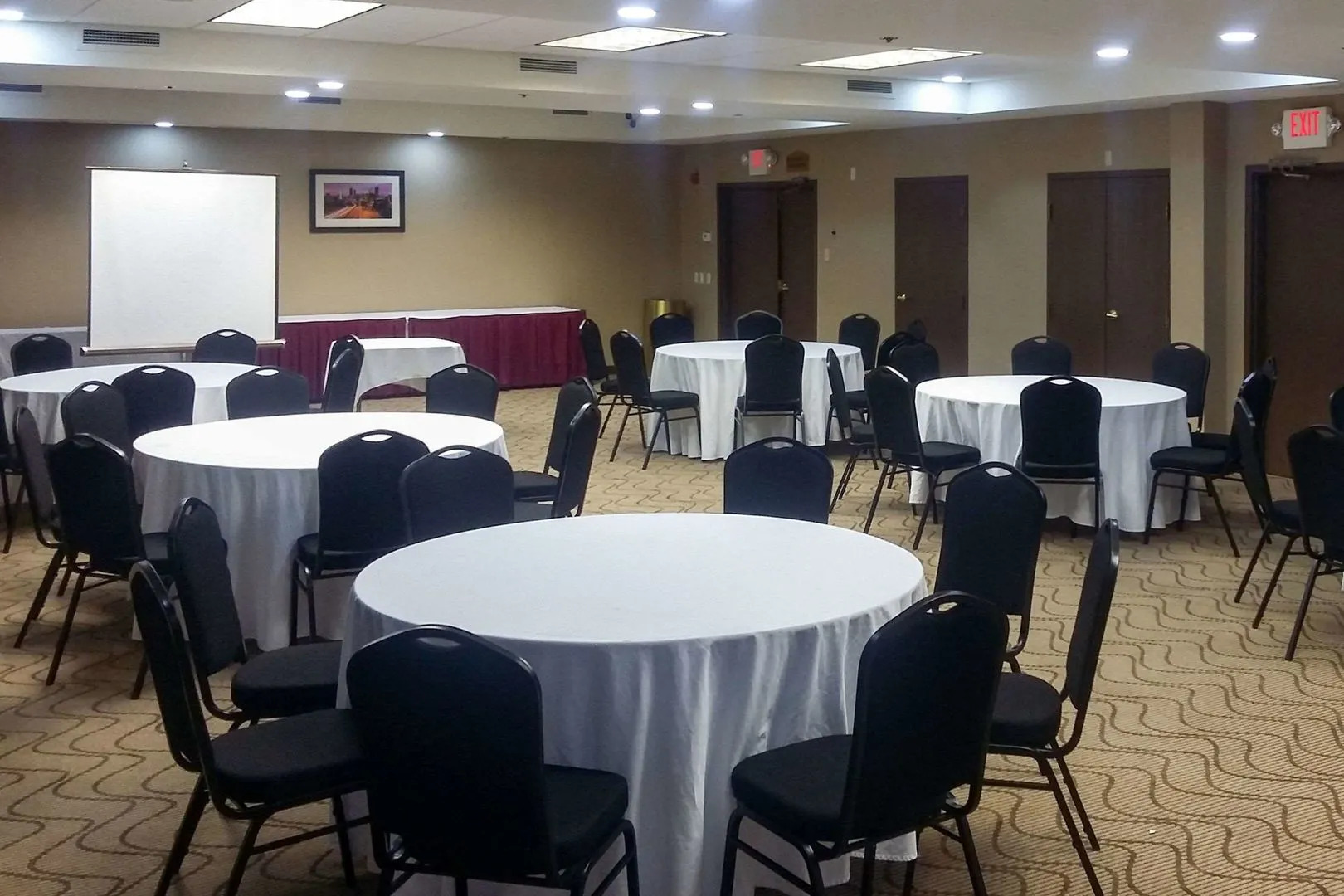 Holiday Inn Express & Suites Atlanta - Tucker Northlake by IHG