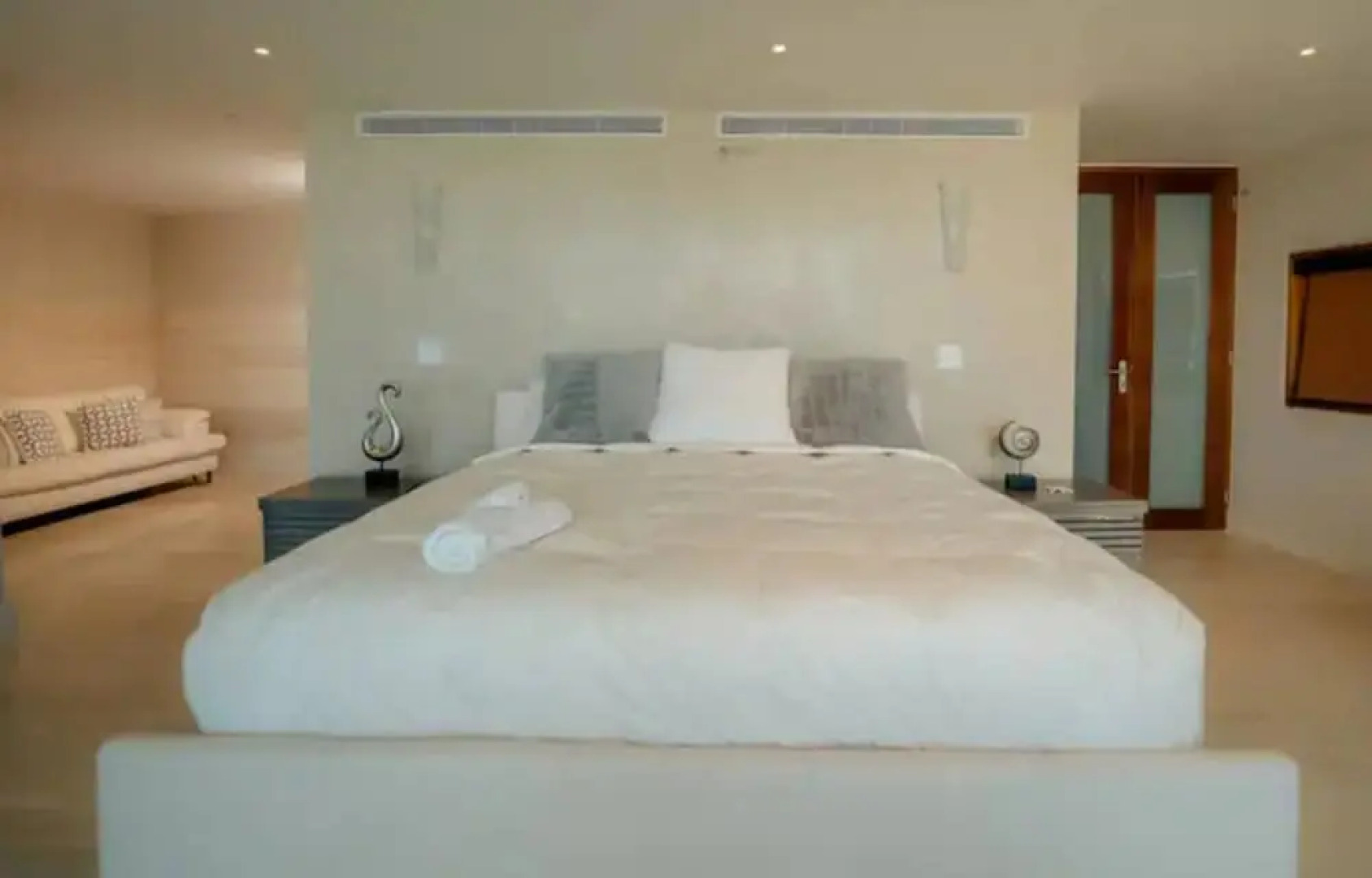 Beachside Getaway Suites