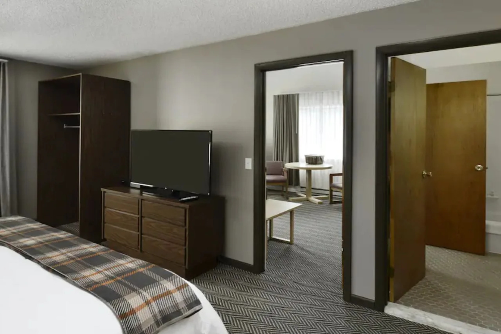 Roaring Brook Ranch Resort & Conference Center