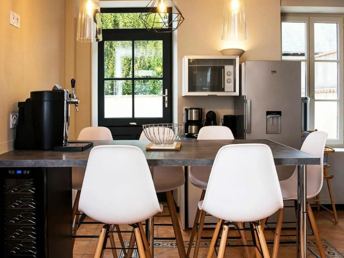 Maison Déols, 6 pièces, 14 personnes - FR-1-591-167