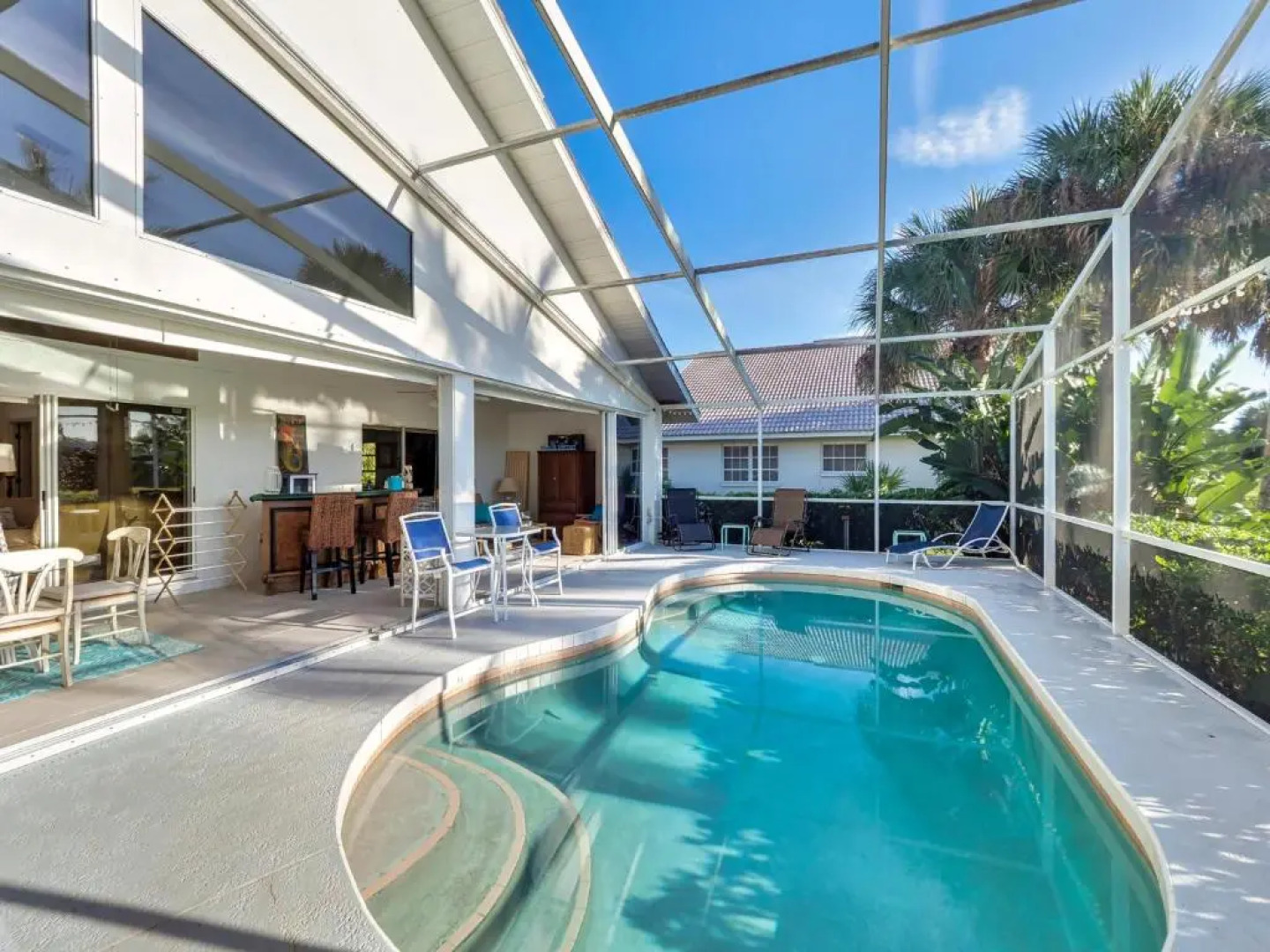 Tropical Cape Haze - Private Villa with heated pool - sleeps 6