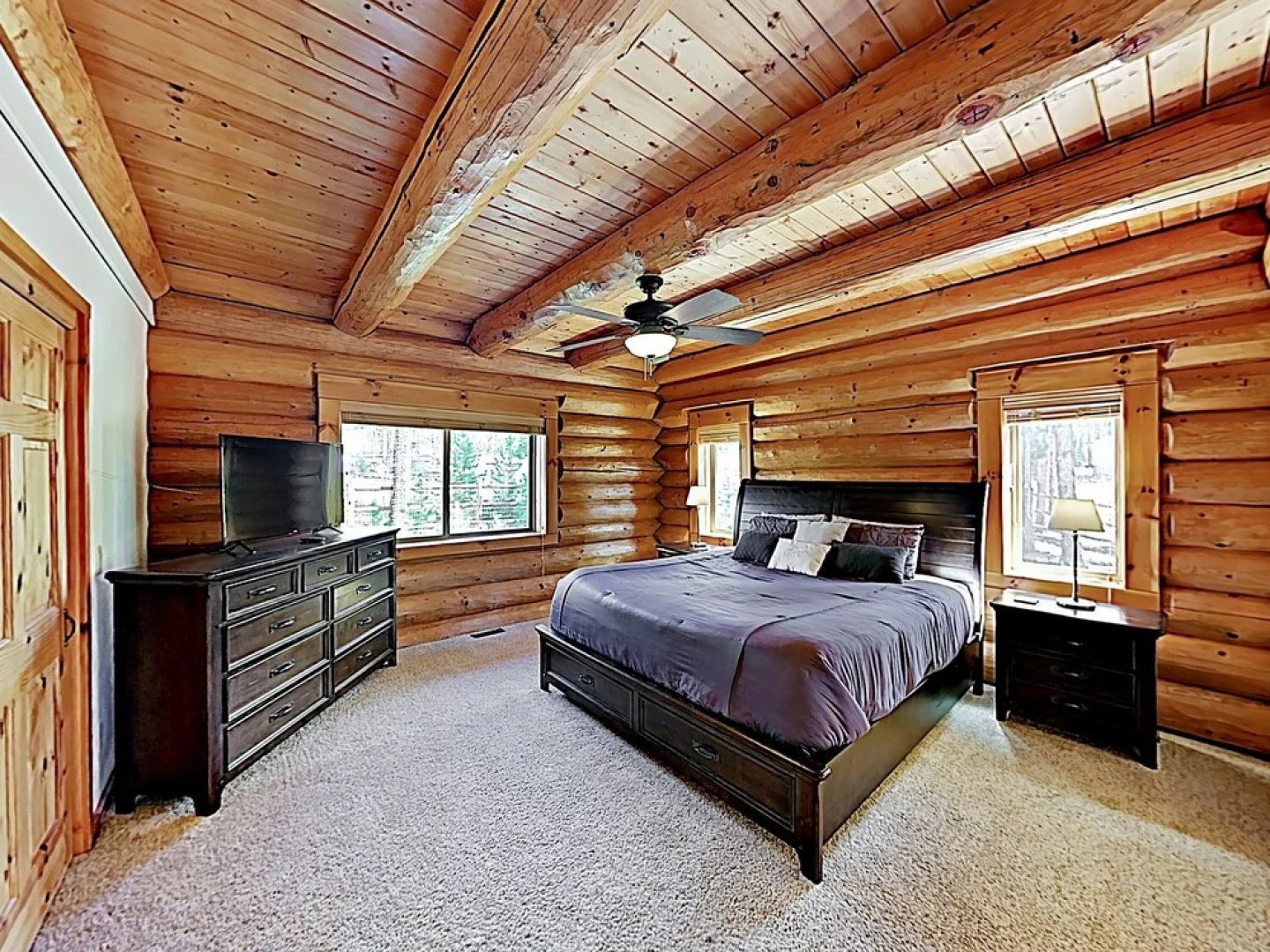 New Listing! Charming Woodland , Near Hiking 3 Bedroom Cabin