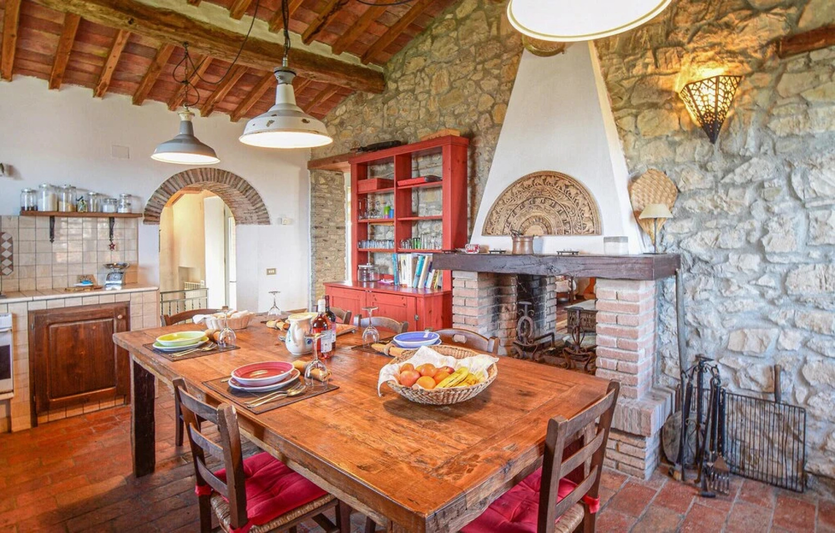 Beautiful Home in Roccalbegna With 5 Bedrooms and Wifi
