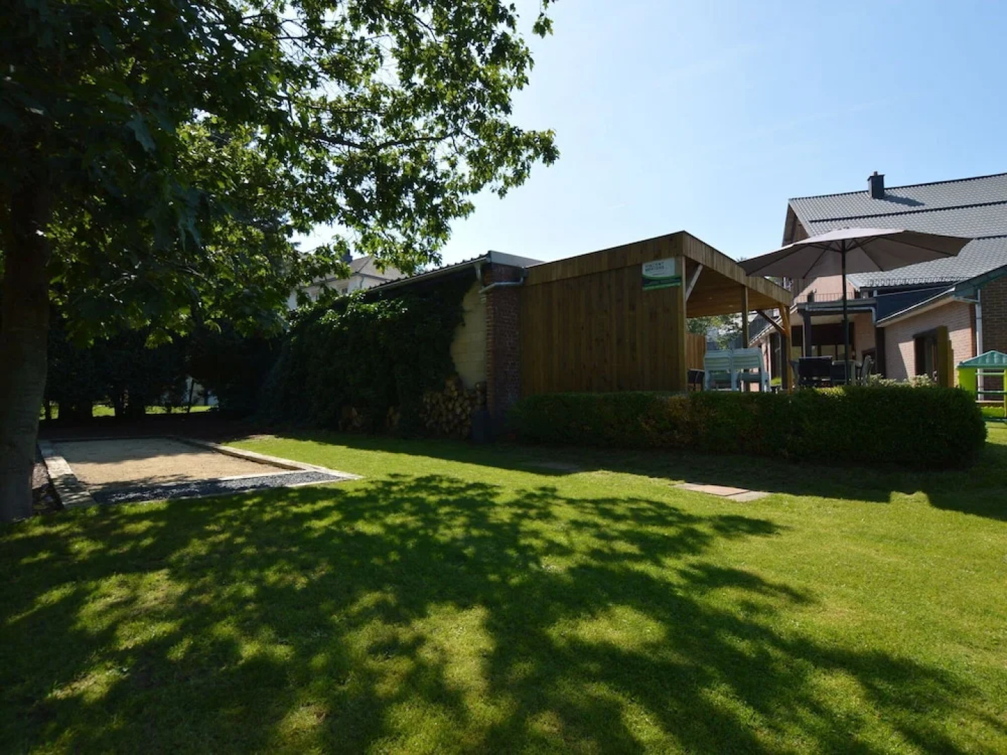 Child-friendly Holiday Home in Waimes with Sauna and Jacuzzi