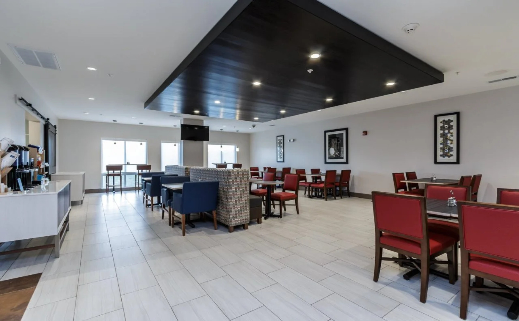 Holiday Inn Express & Suites - South Bend Casino  by IHG