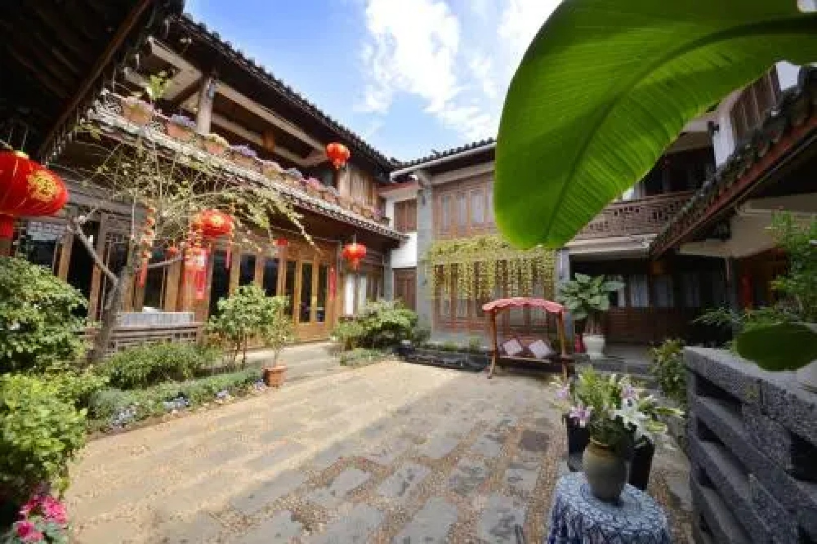 Shuimu Yangguang Inn