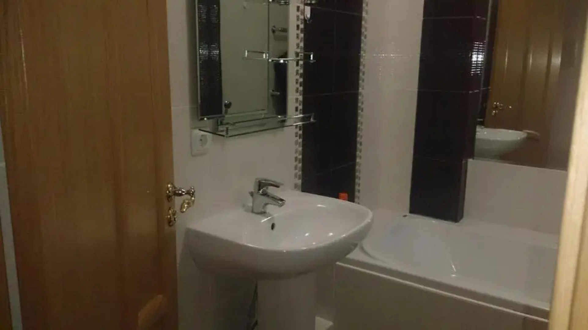 Apartment on Tole Bi