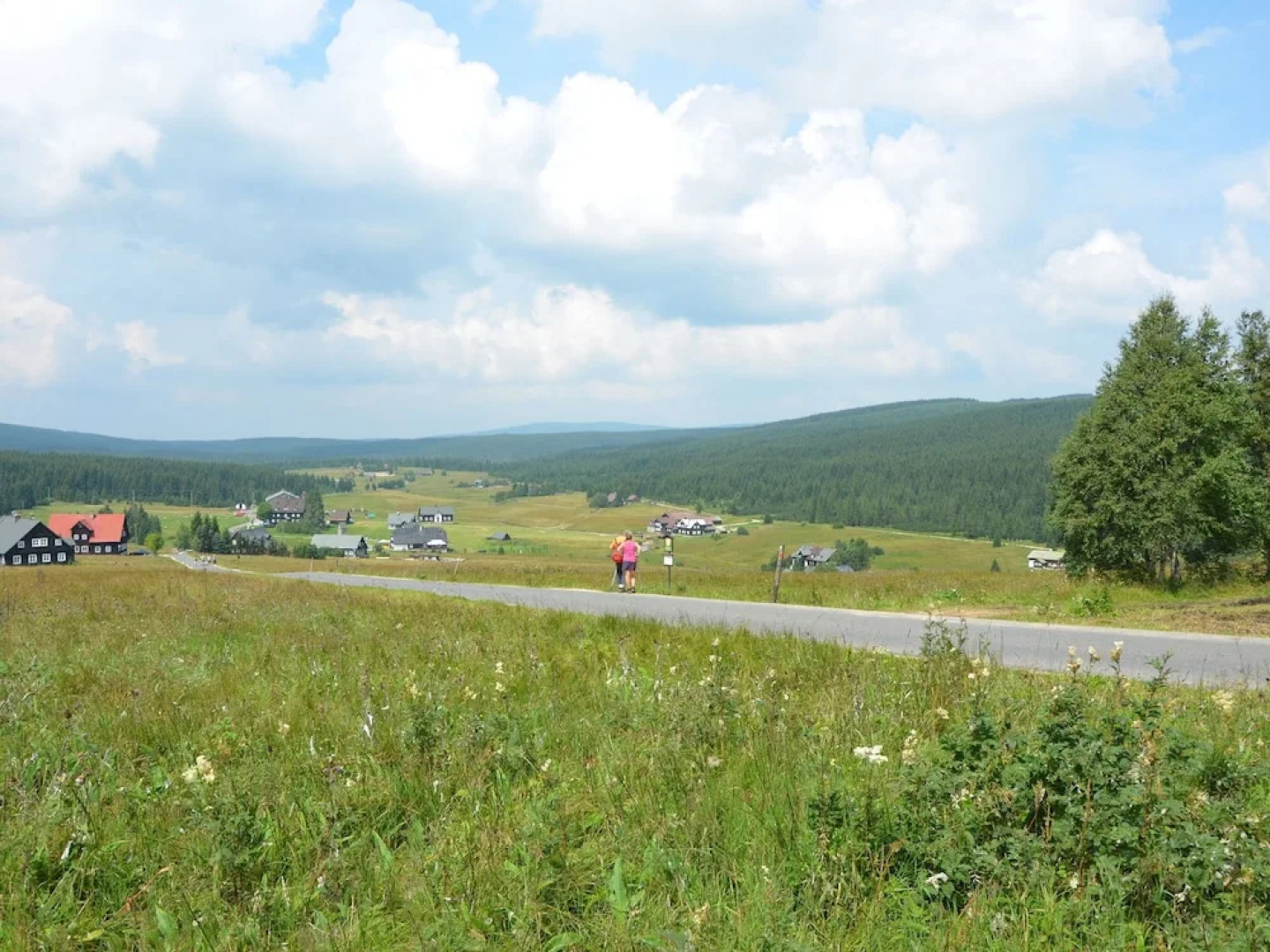 Serene Holiday Home With Private Garden, Whirlpool, Terrace