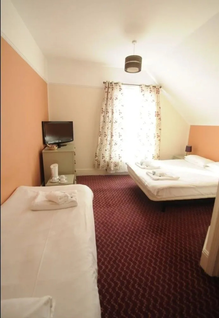 The Royal Oak Historic Commercial Inn