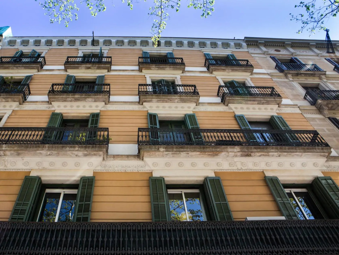 Born Barcelona Hostel