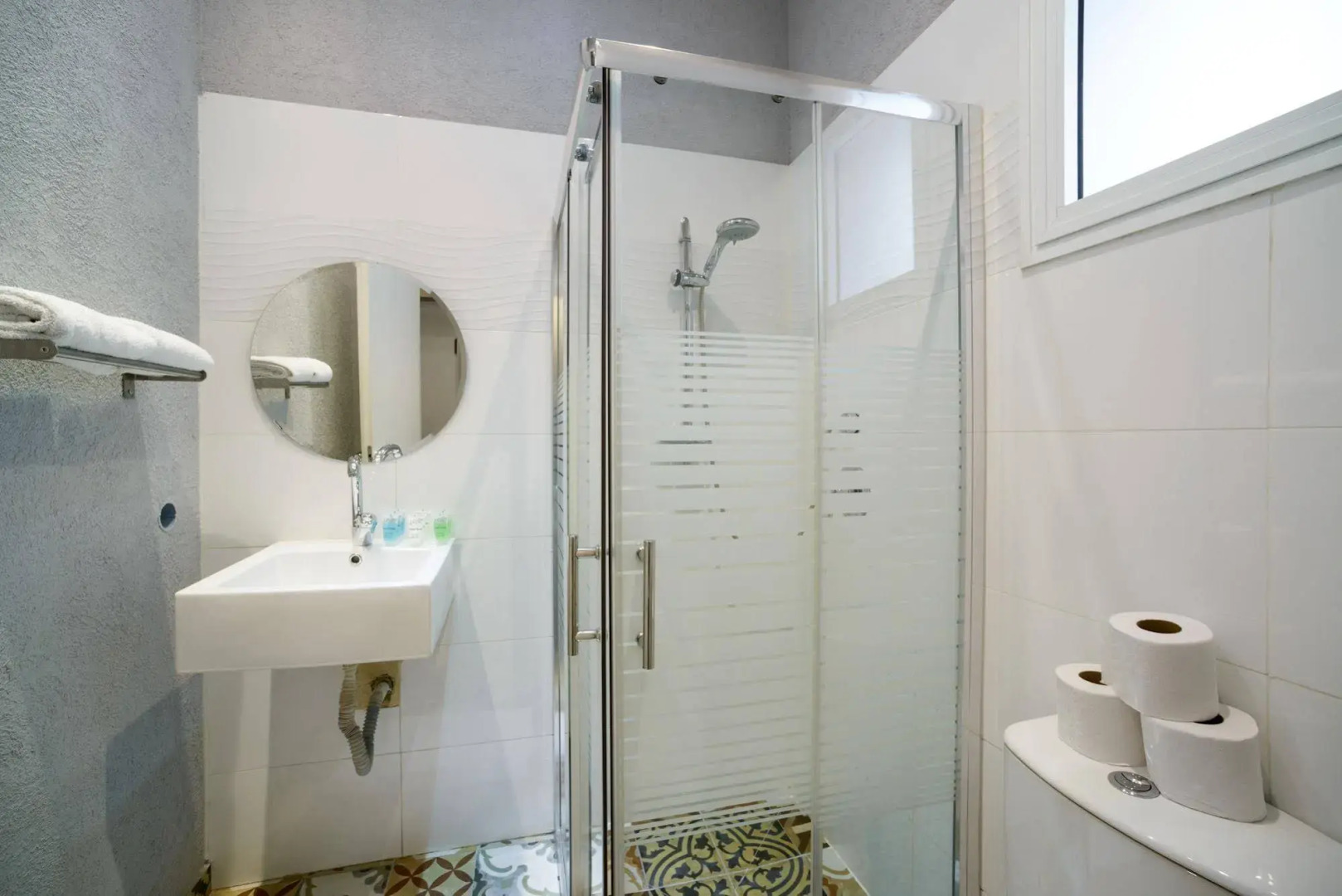 Crown Sea Apartments