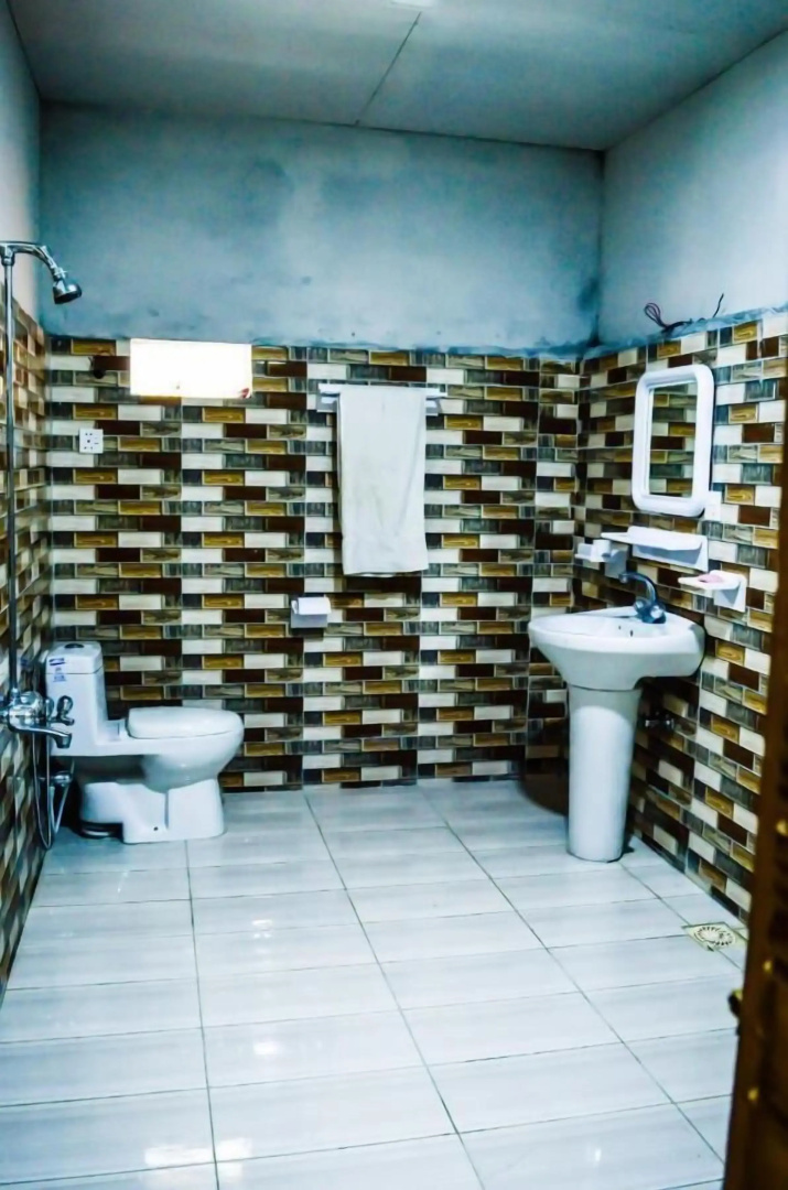 Hotel Kashmir Lodge Muzaffarabad