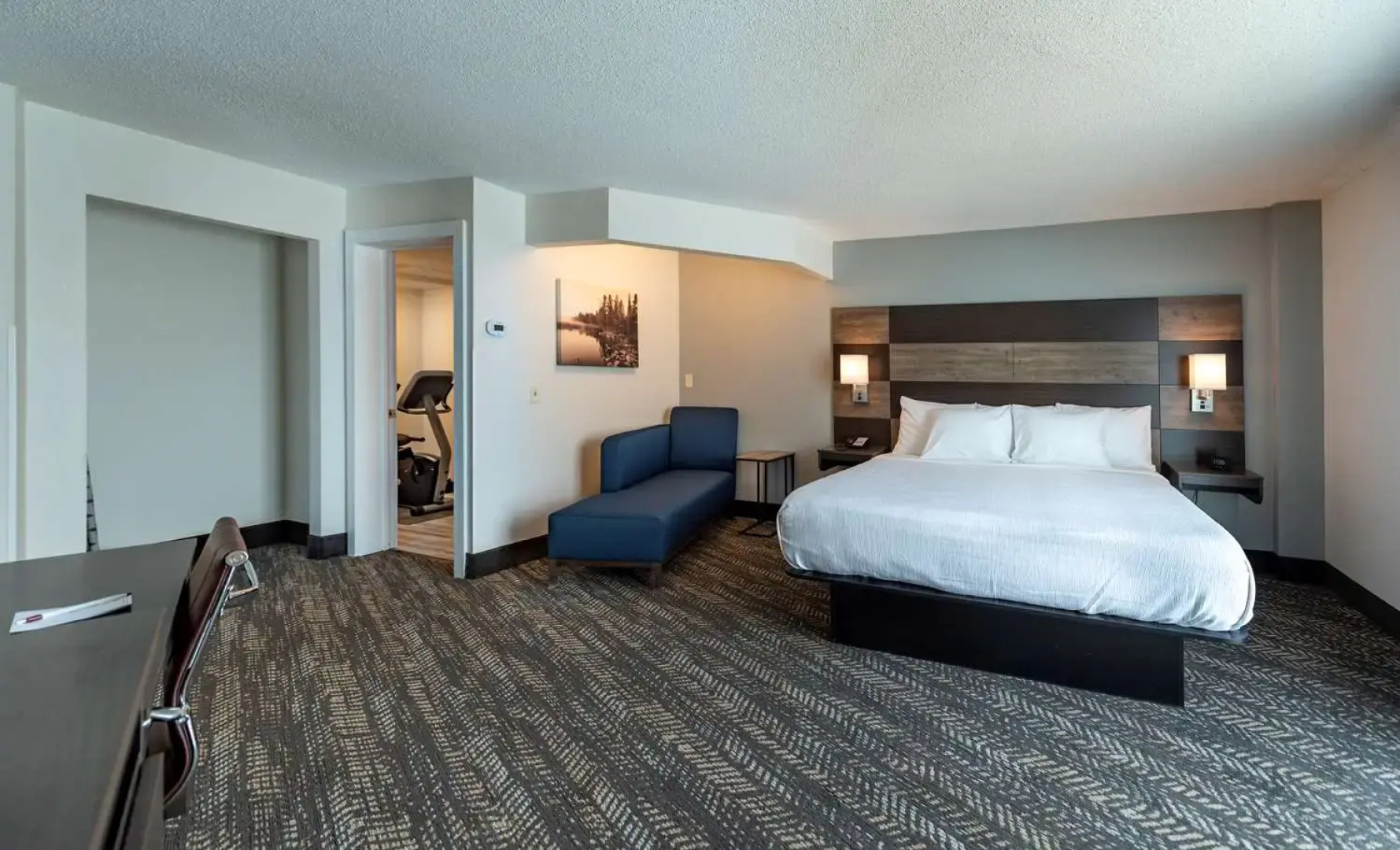 Plaza Hotel and Suites