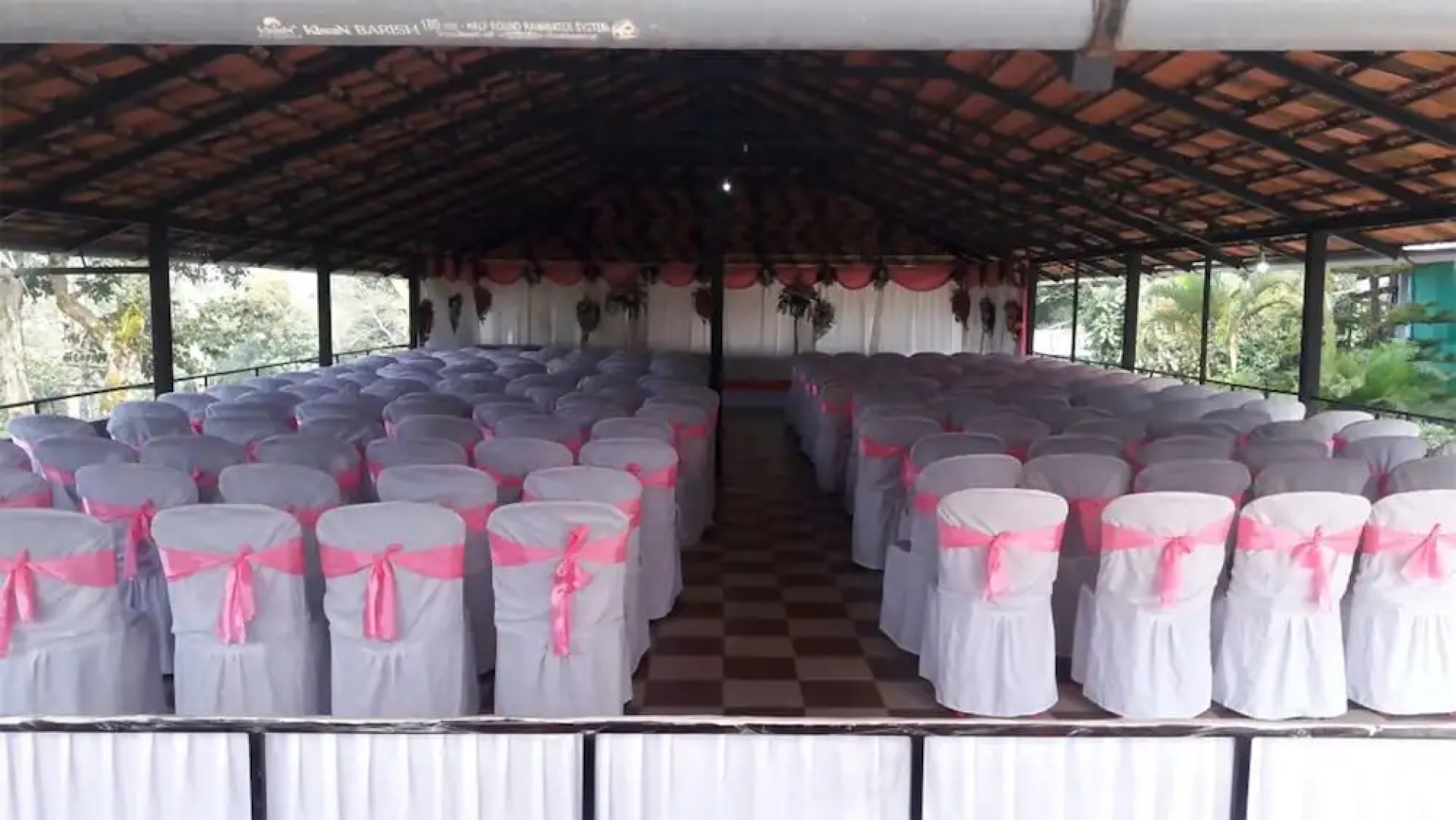 La Flora Beverly Hill Resort