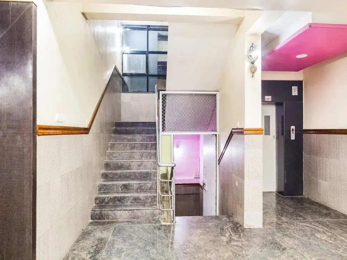 Hotel Hoysala Deluxe Lodging by OYO Rooms