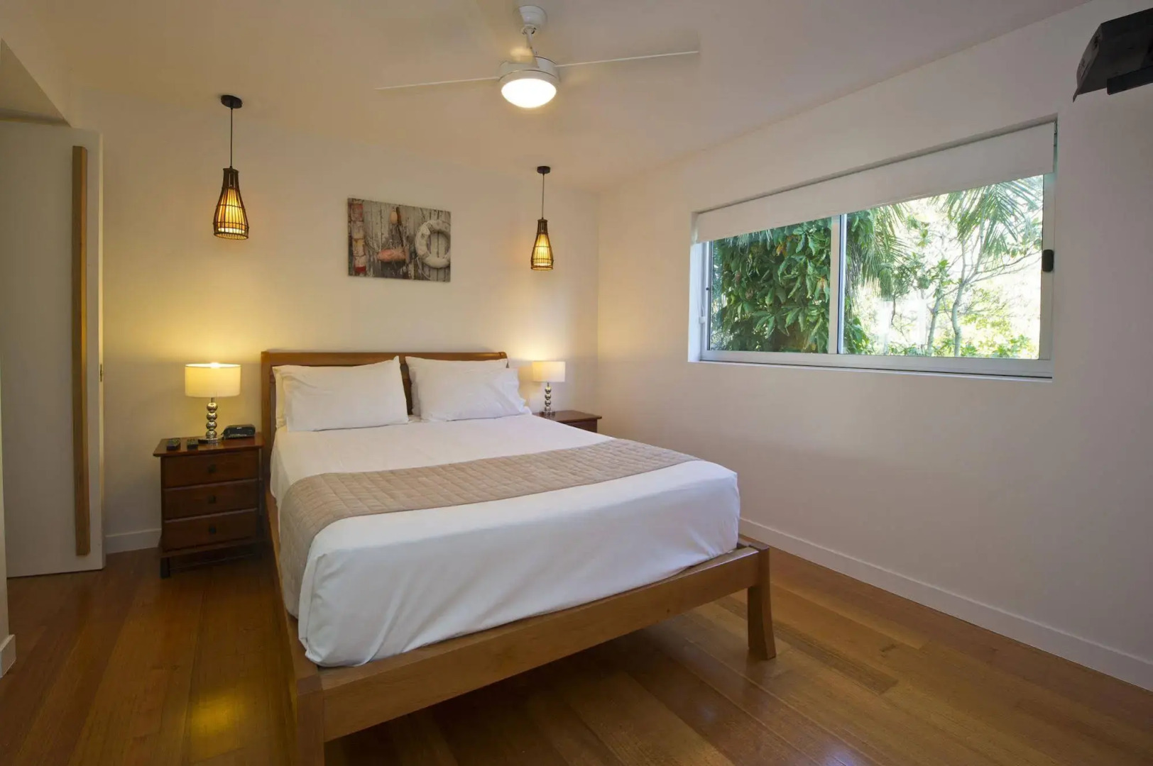 Maggies Beachfront Apartments