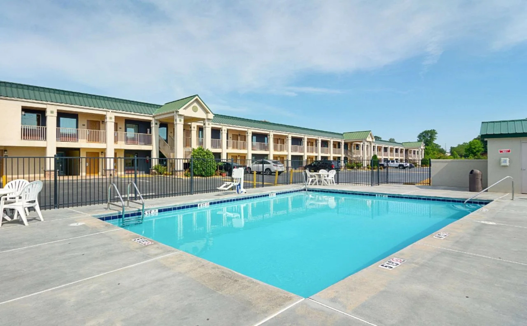 Quality Inn Calhoun North I-75