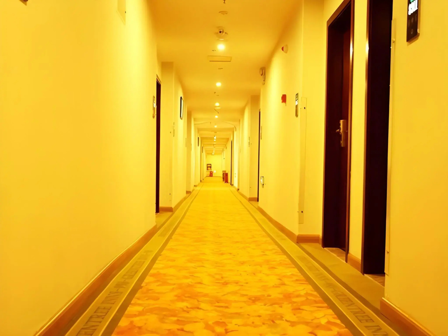 GreenTree Inn Changzhou Henlin Town Zhongtian Express Hotel