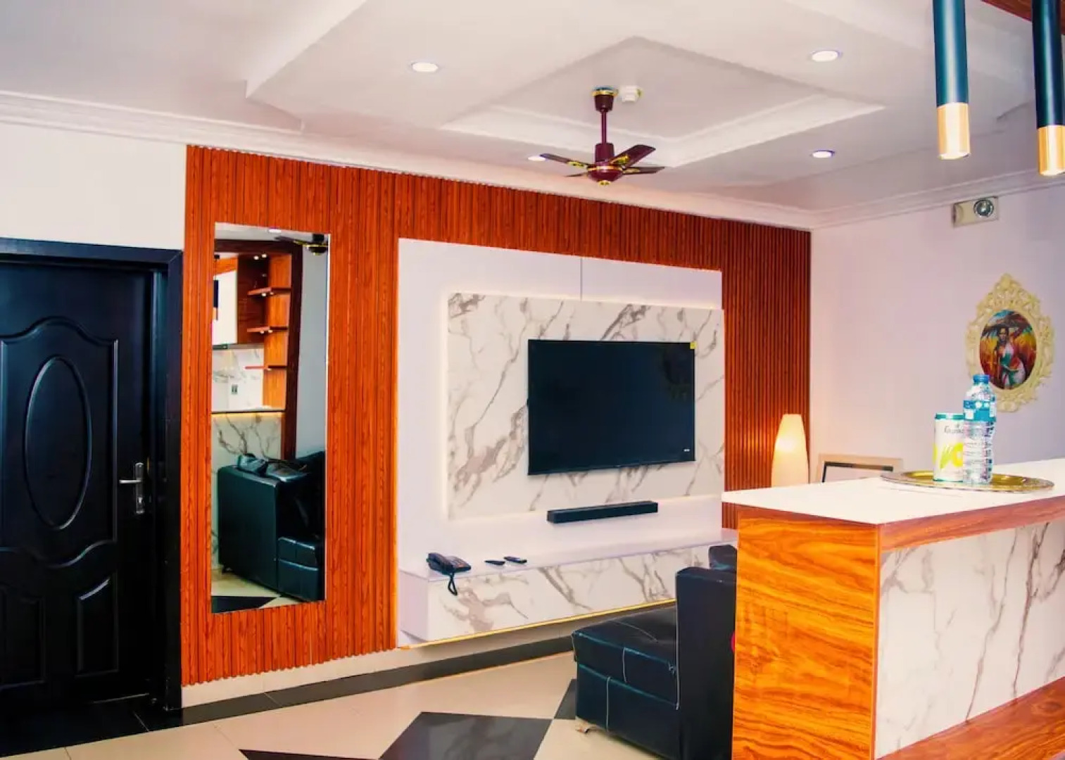 Ai-Royal Hotel & Suites