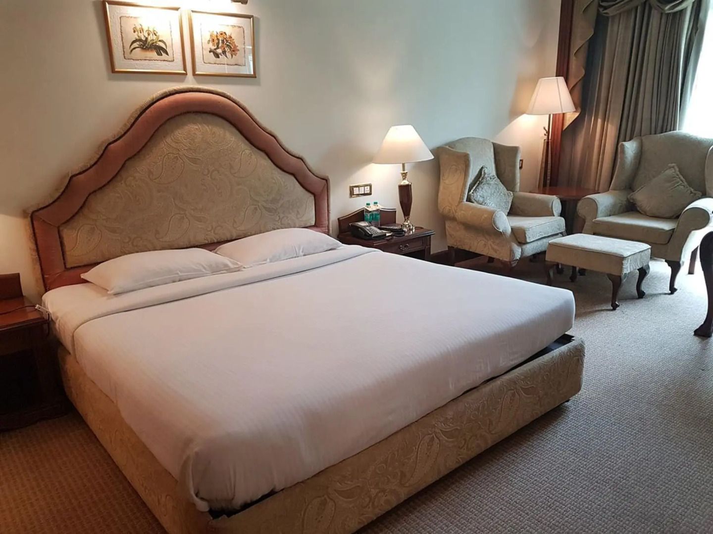 The Palms - Town & Country Club