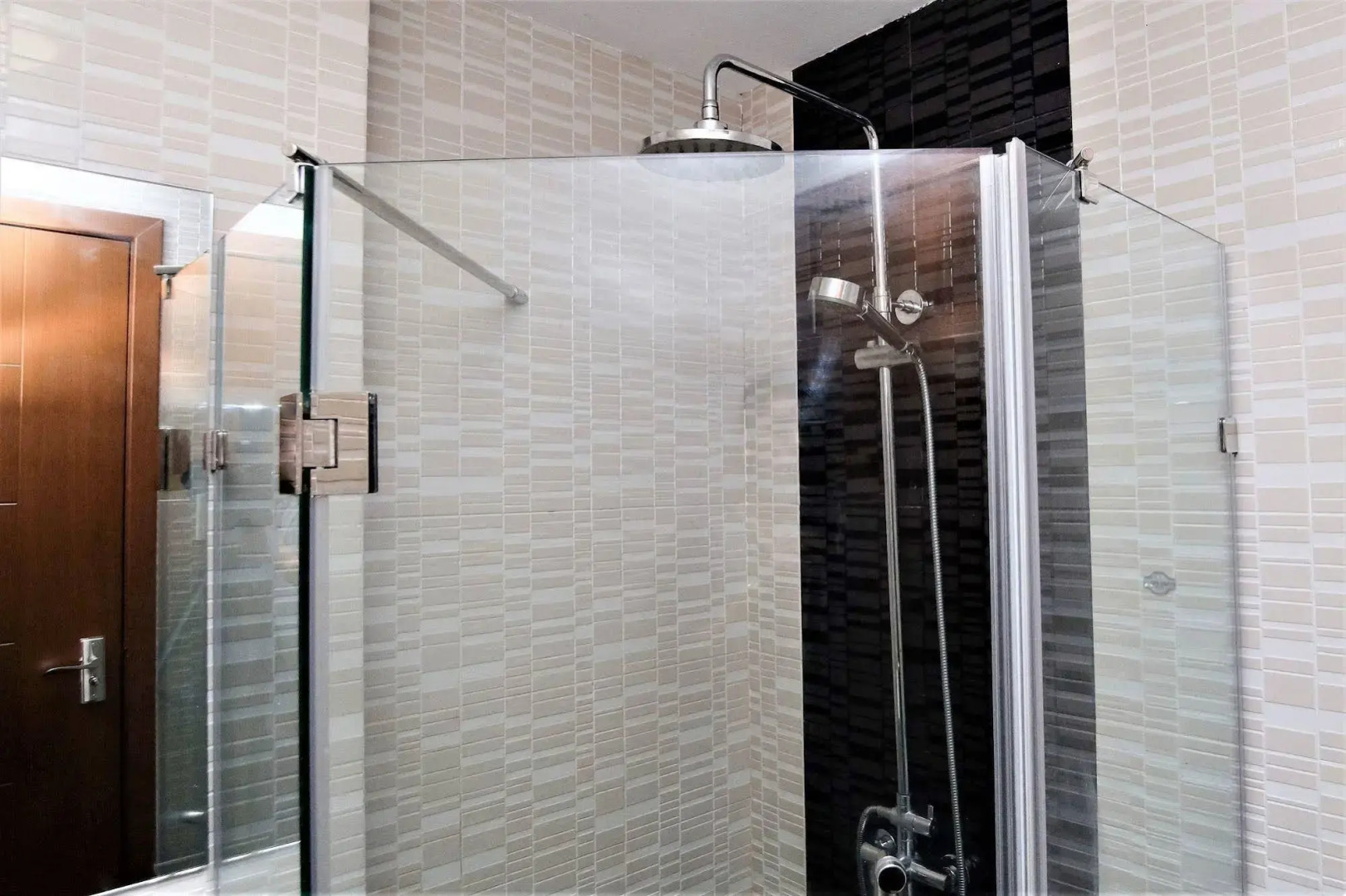 Sunshine City Suites