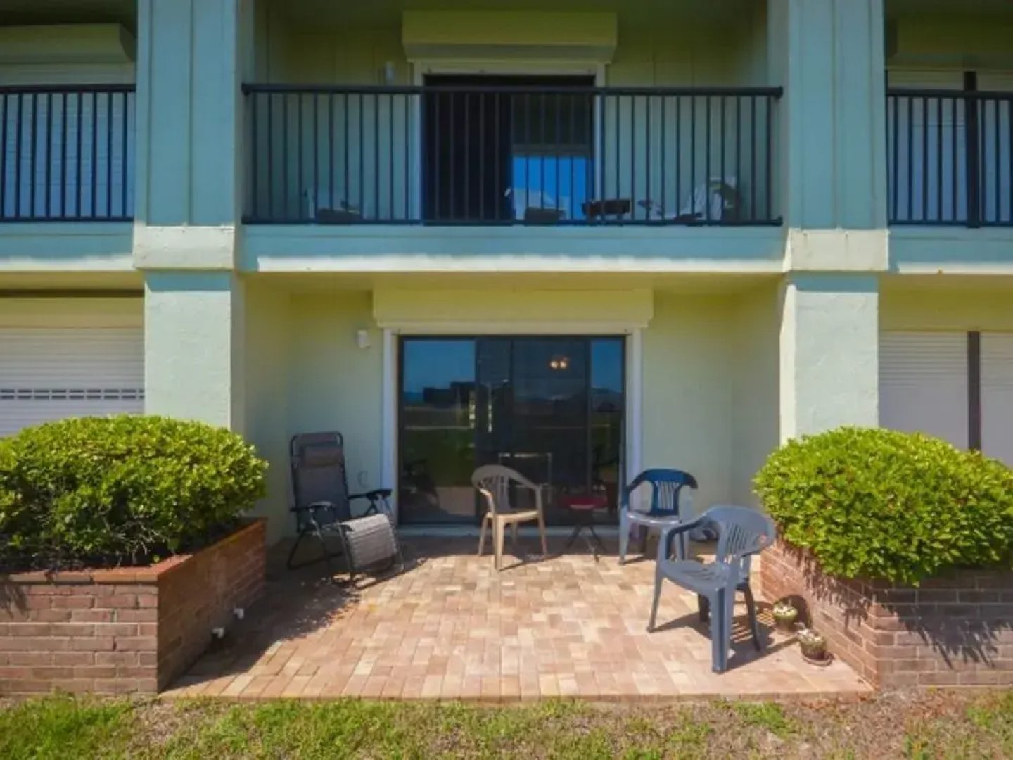 Sea Watch Villa 1790 by RedAwning